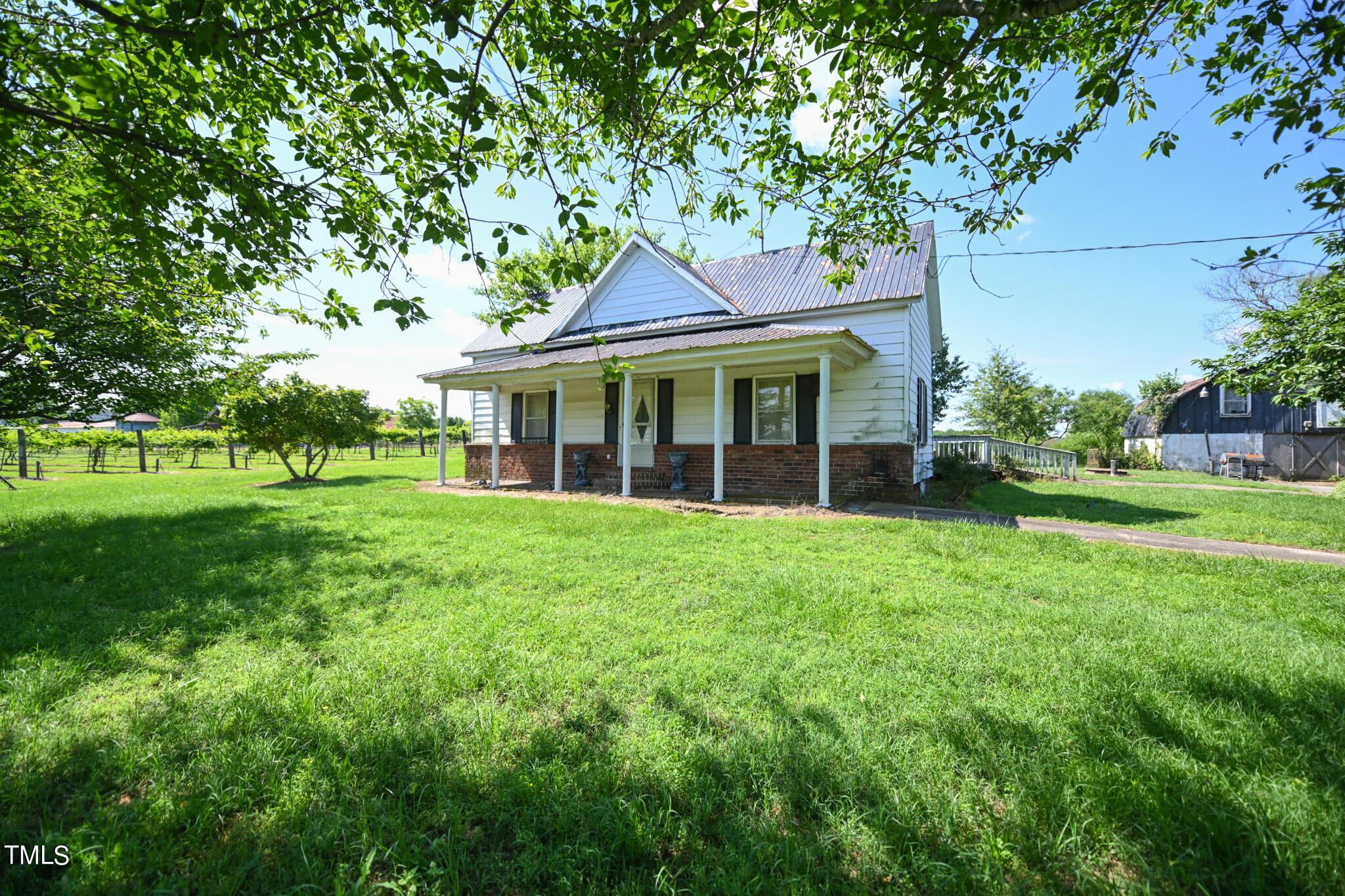 18460 Nc-210 Highway Property Photo 1