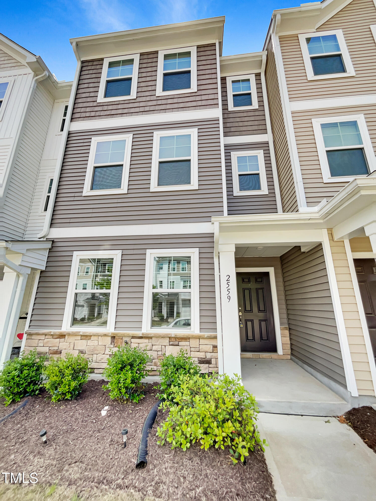 2559 Laurel Valley Way Property Photo 1
