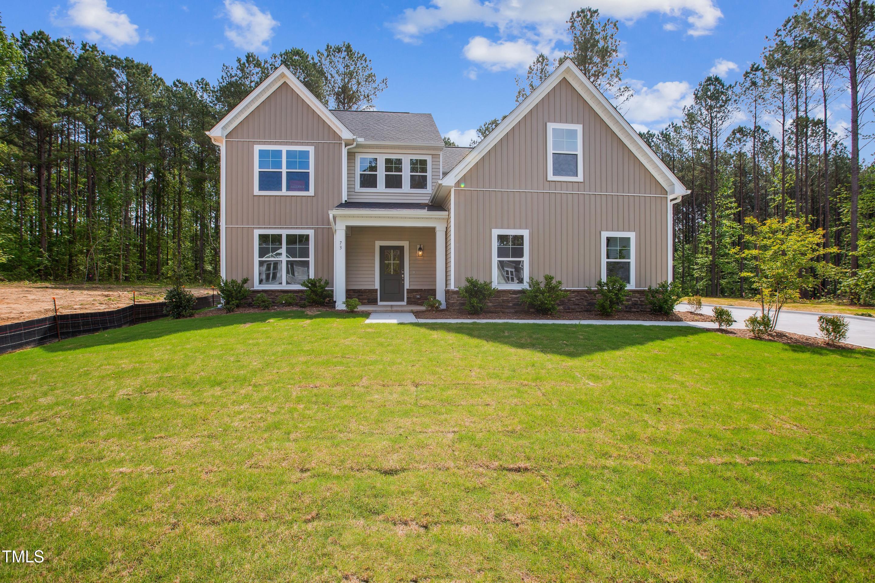 73 Artic Circle Property Photo