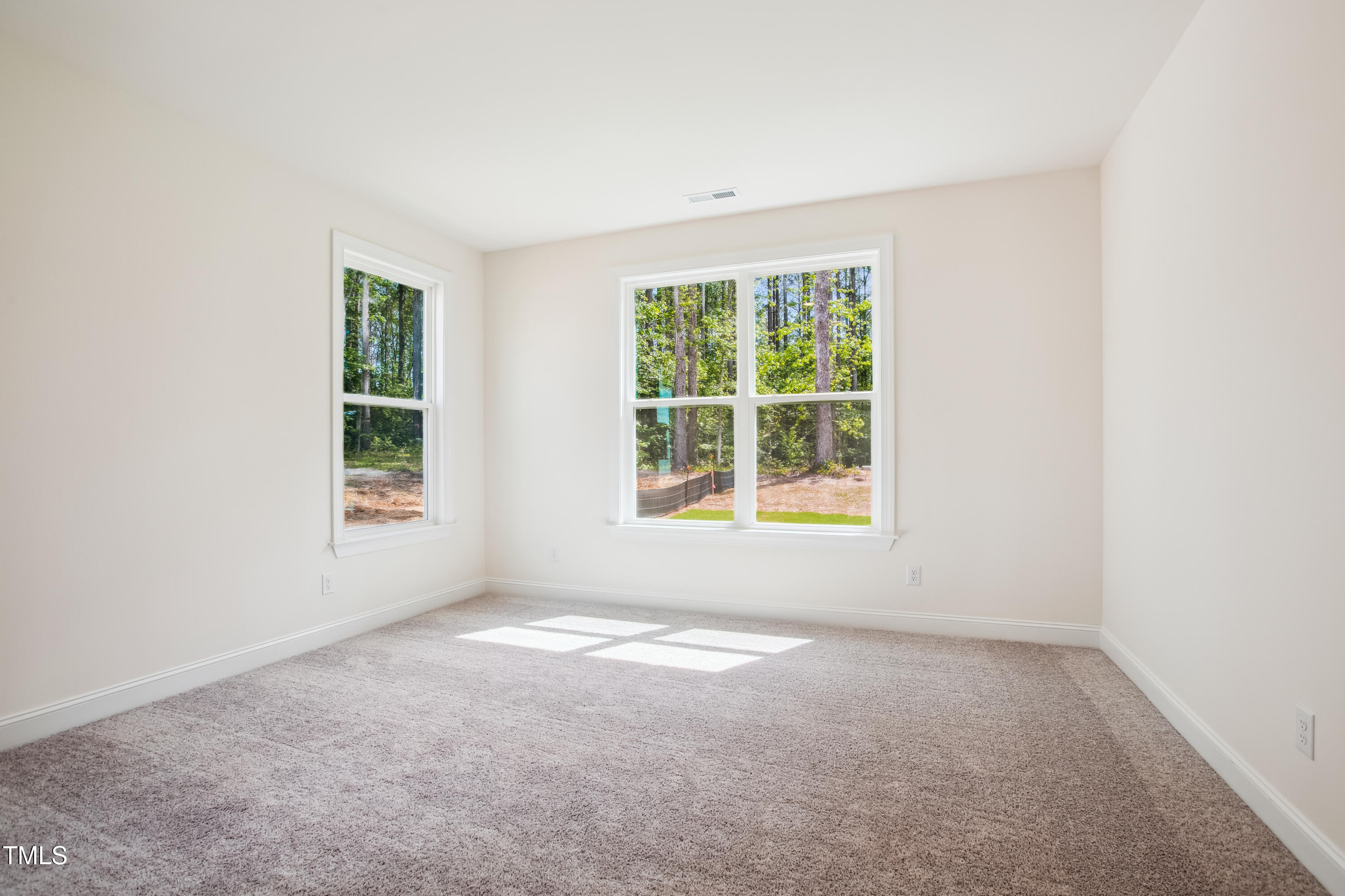 73 Artic Circle Property Photo 15