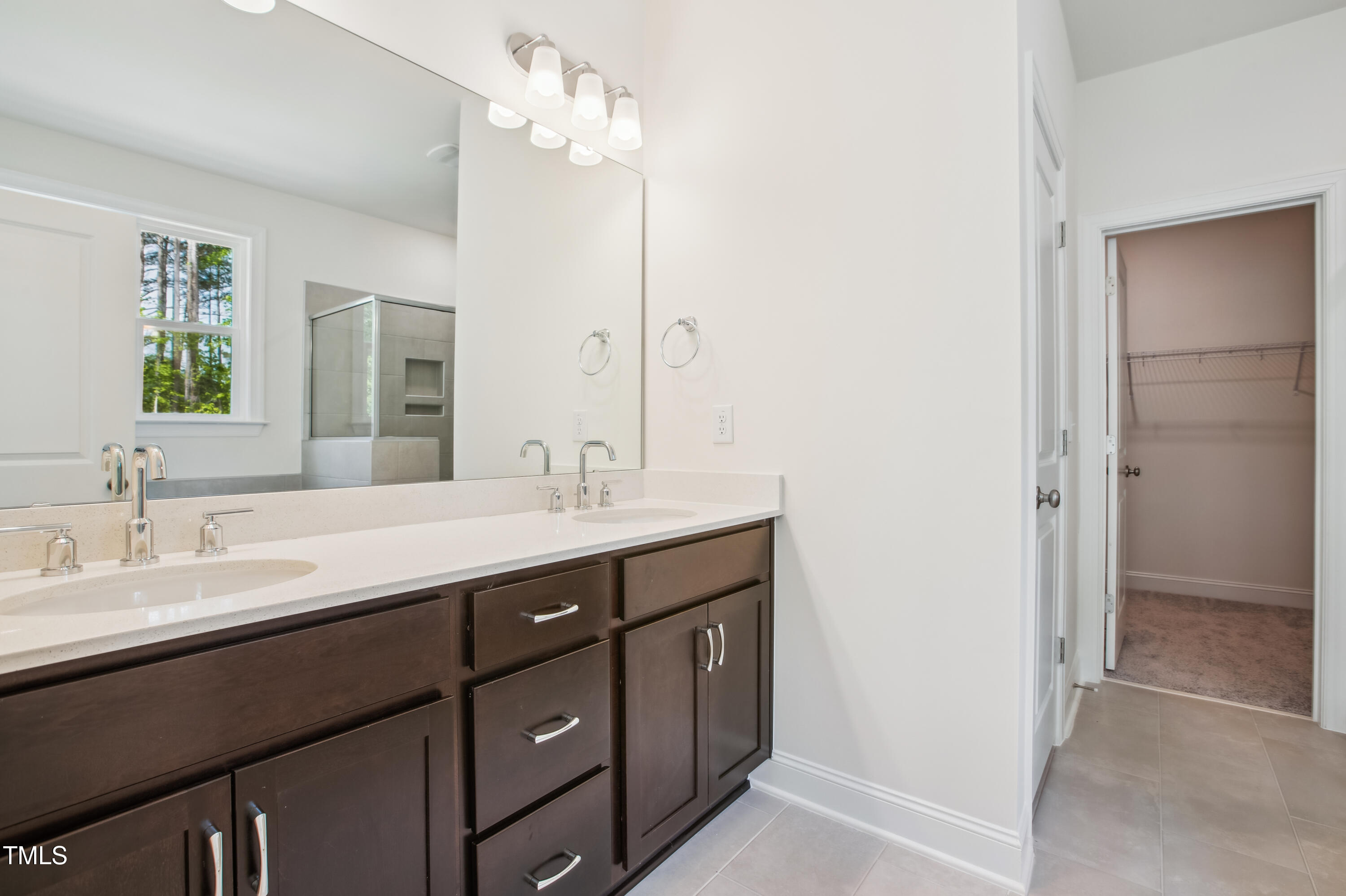 73 Artic Circle Property Photo 17