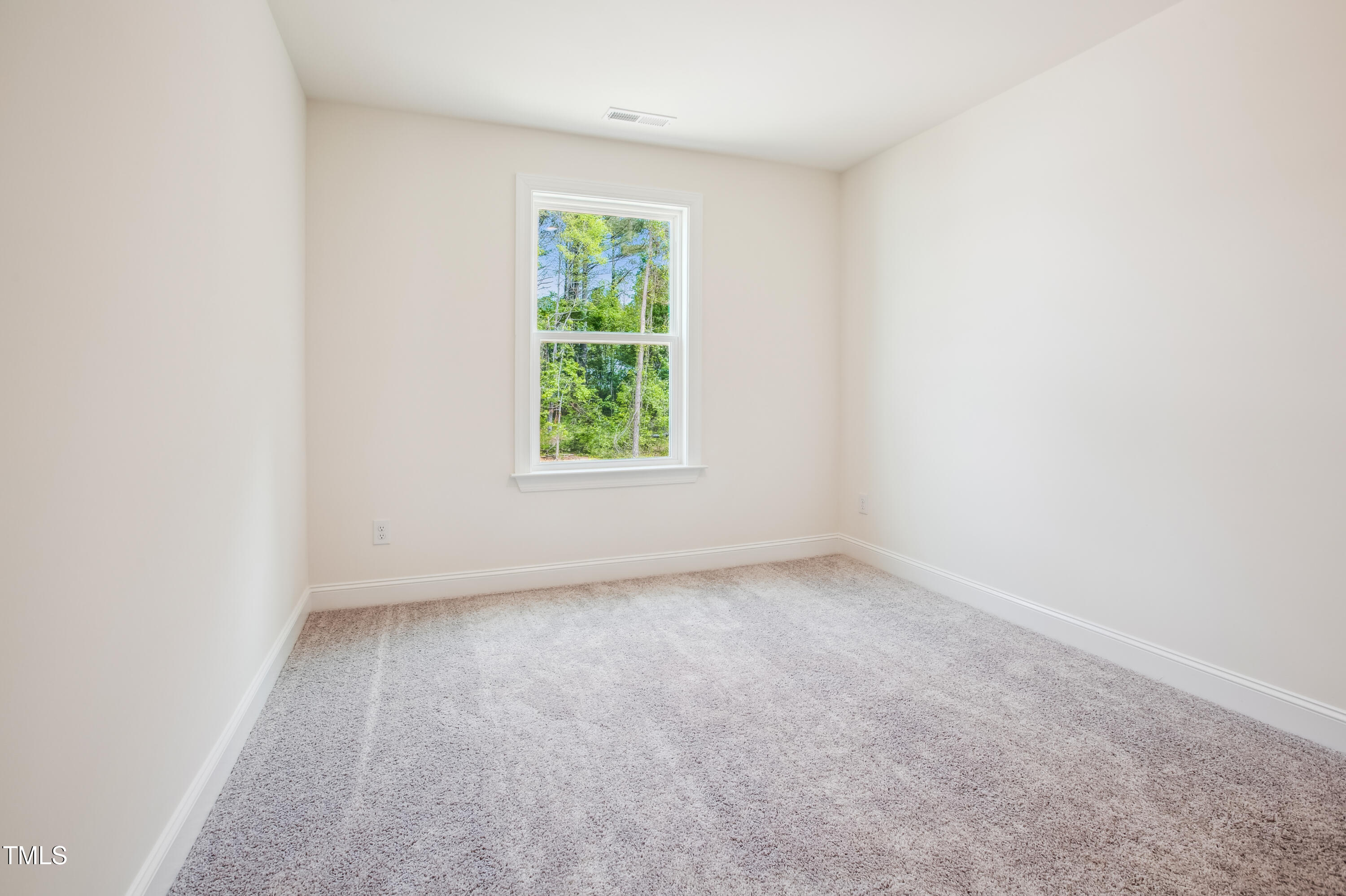 73 Artic Circle Property Photo 37