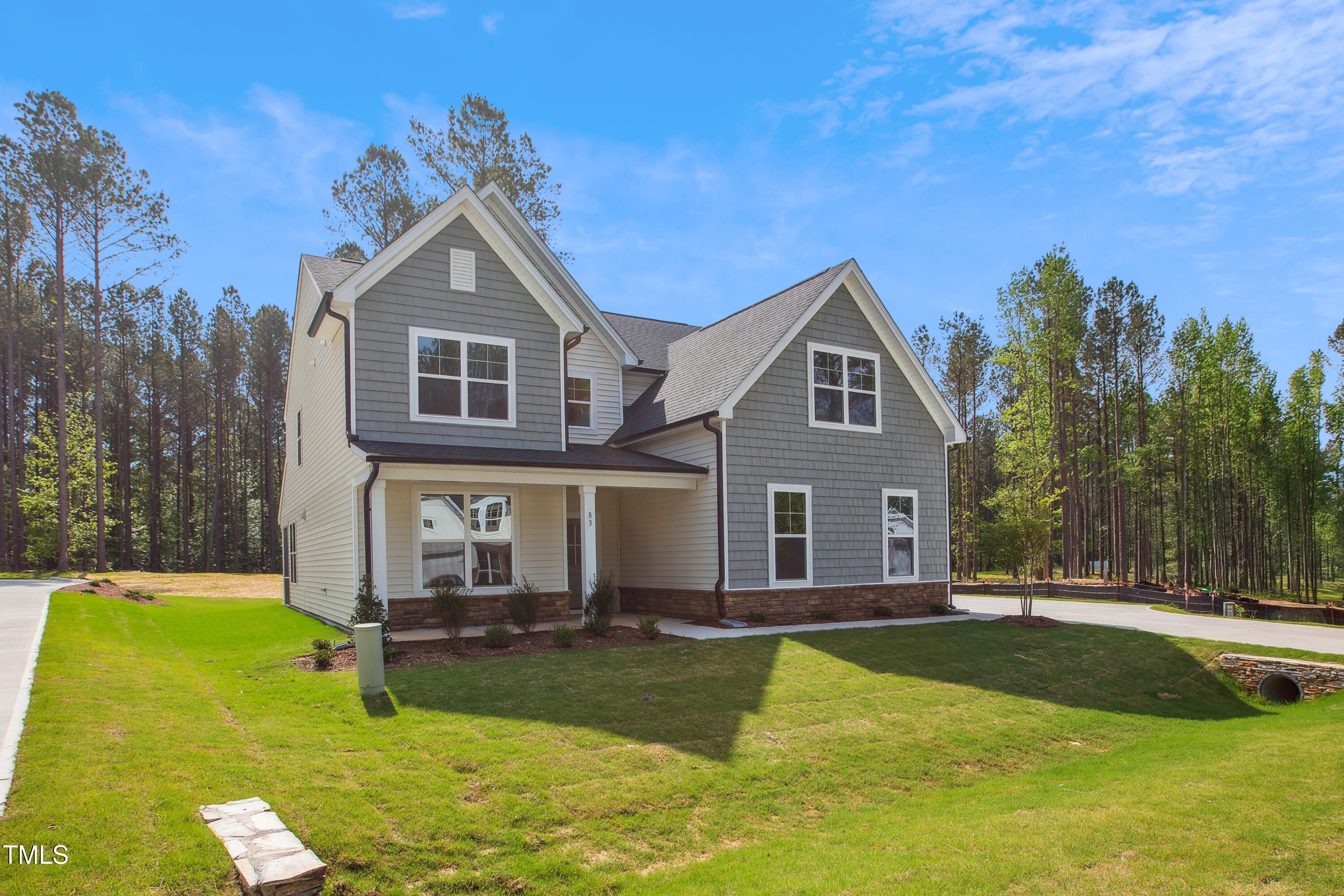 83 Artic Circle Property Photo 1