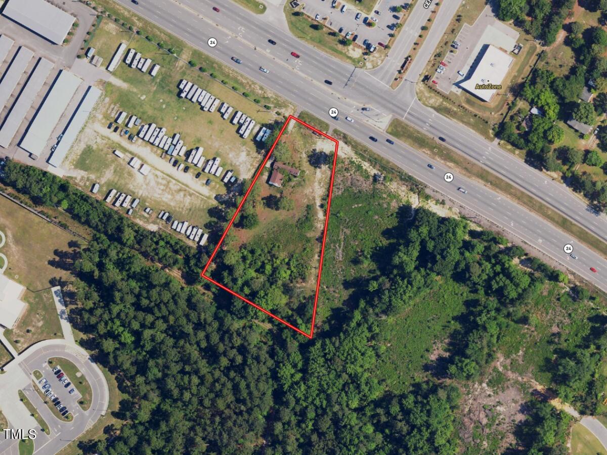 70 Garland Drive Property Photo 11