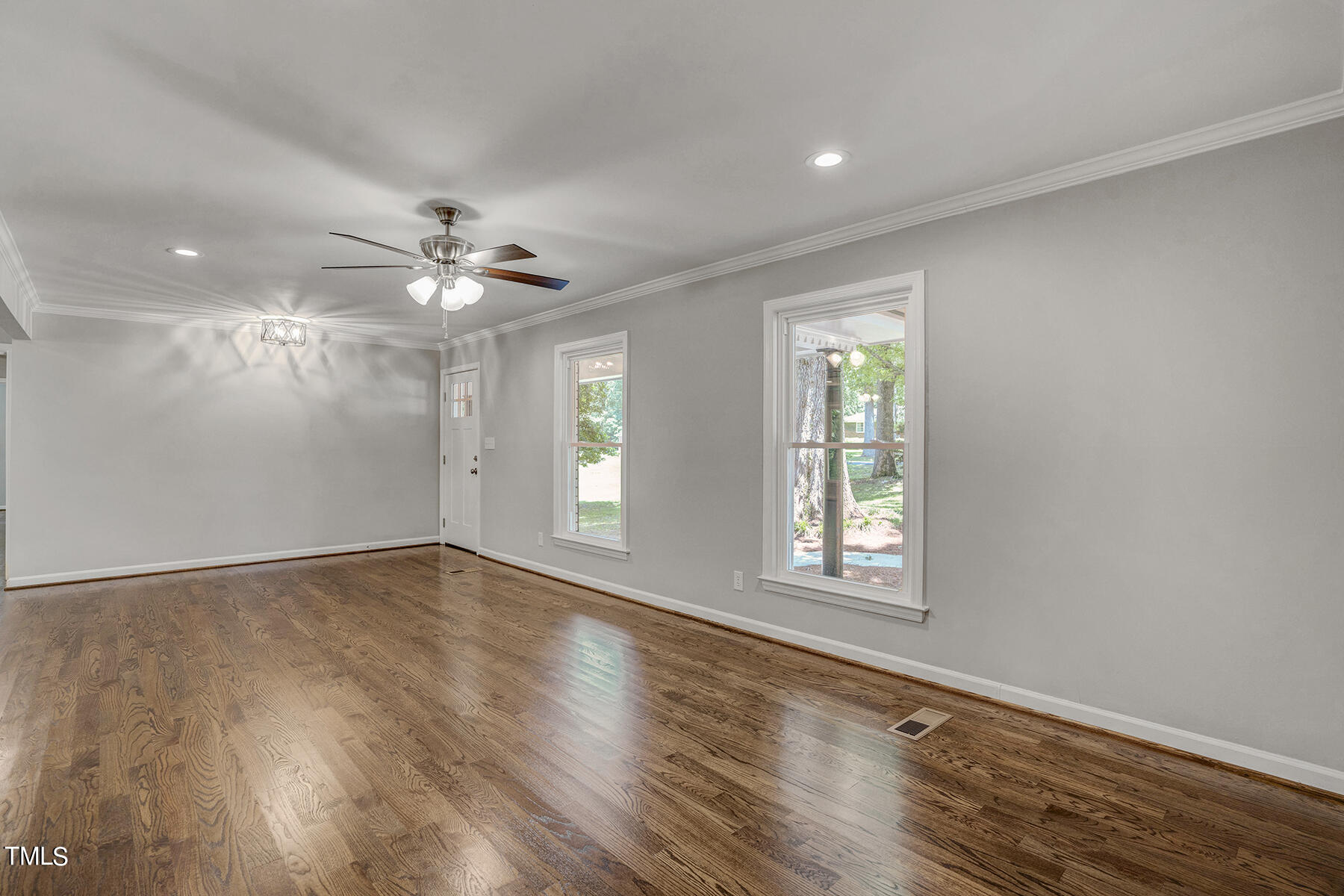 6812 Hickory Drive Property Photo 7