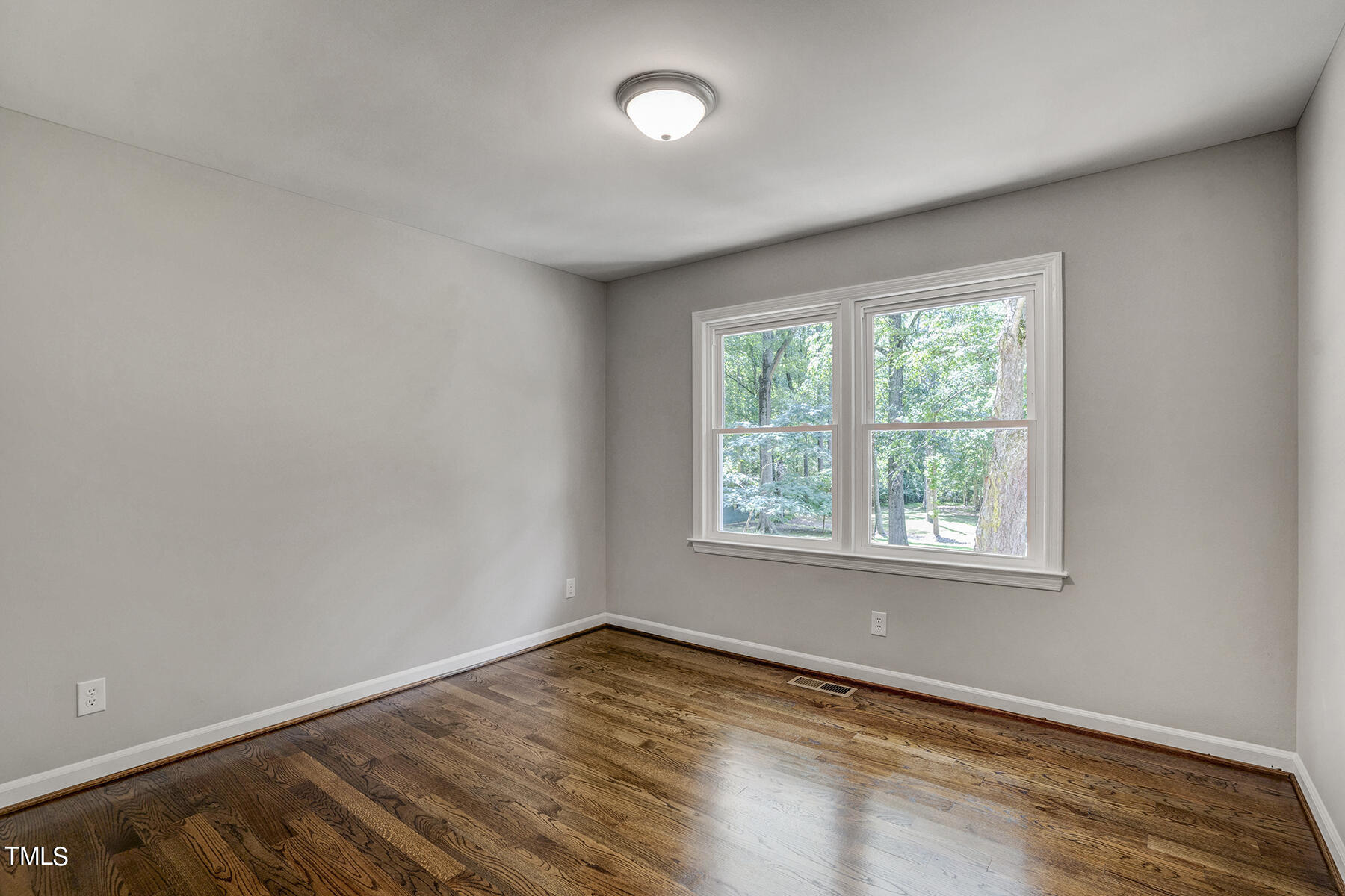 6812 Hickory Drive Property Photo 16