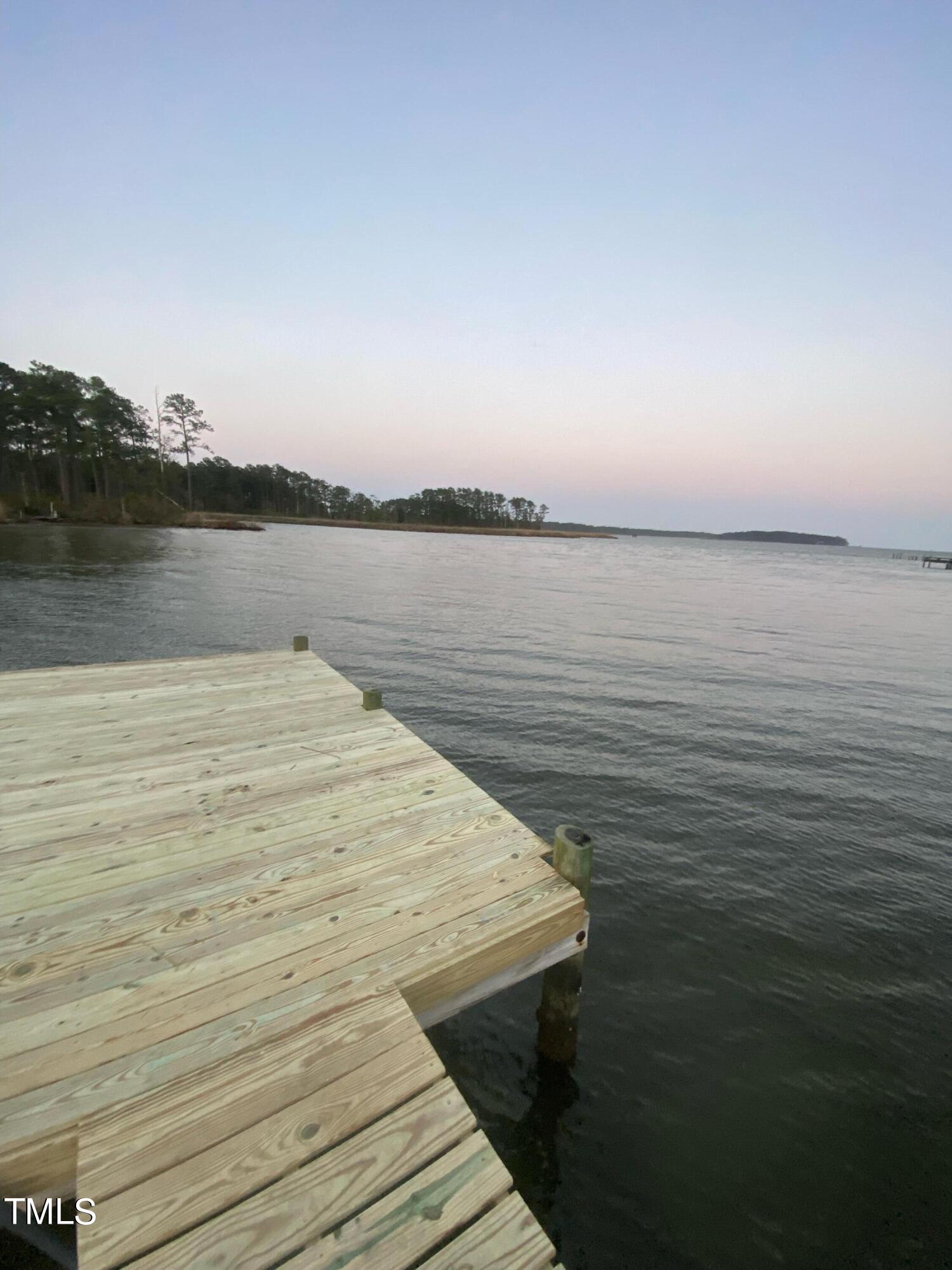 141 Seaview Court Property Photo