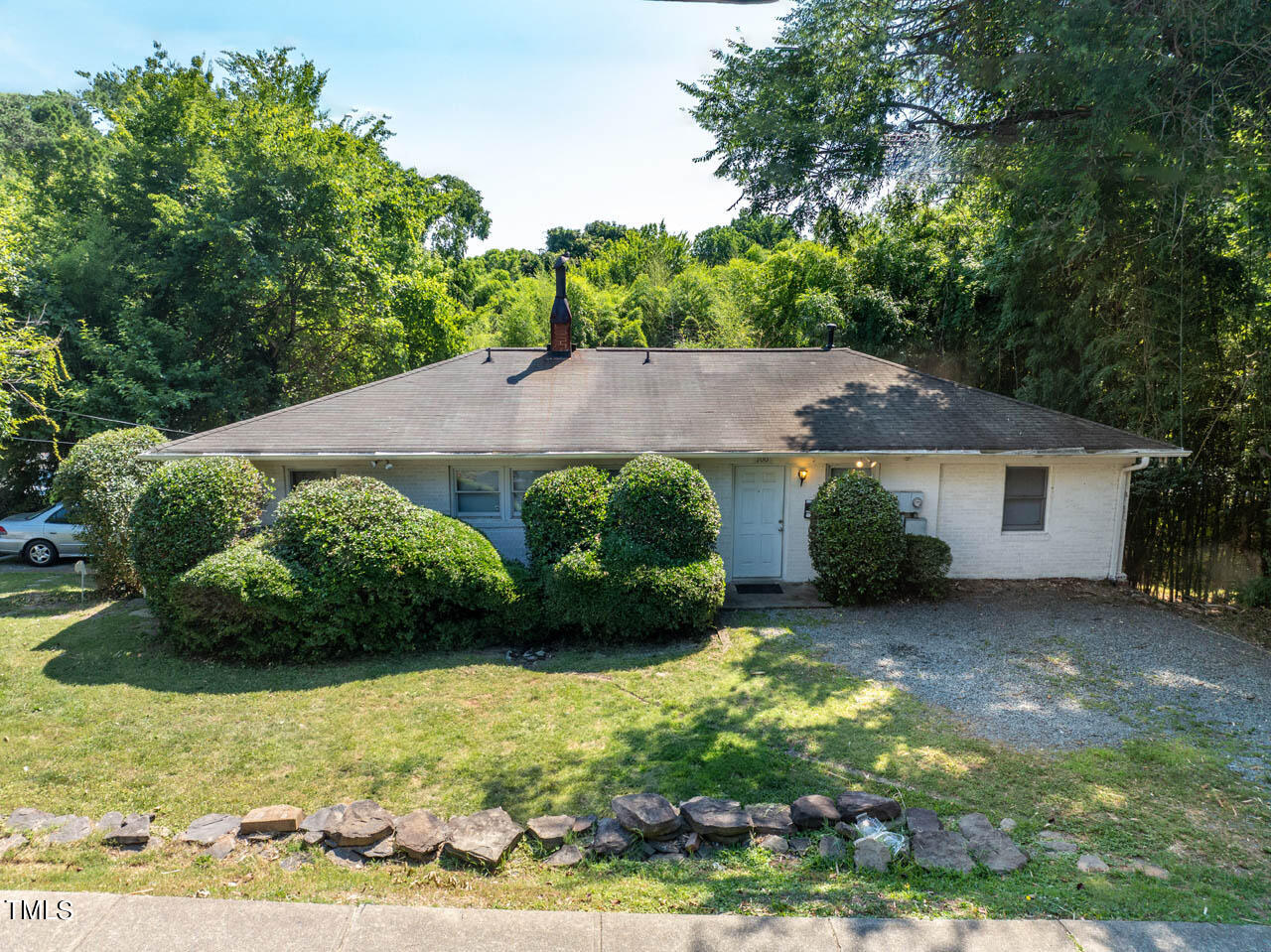 700/700.5 N Columbia Street Property Photo 1