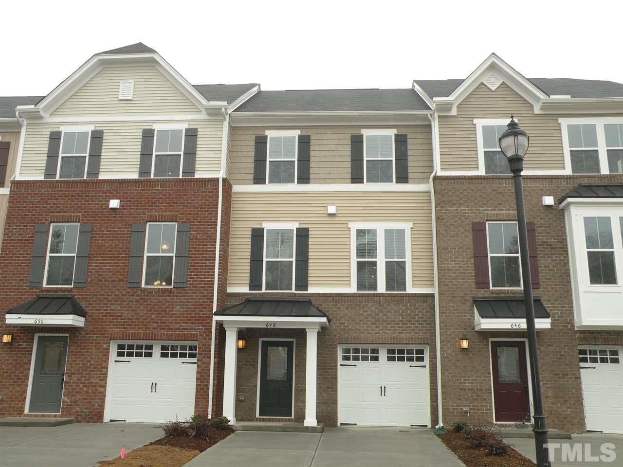 648 Berry Chase Way Property Photo 1