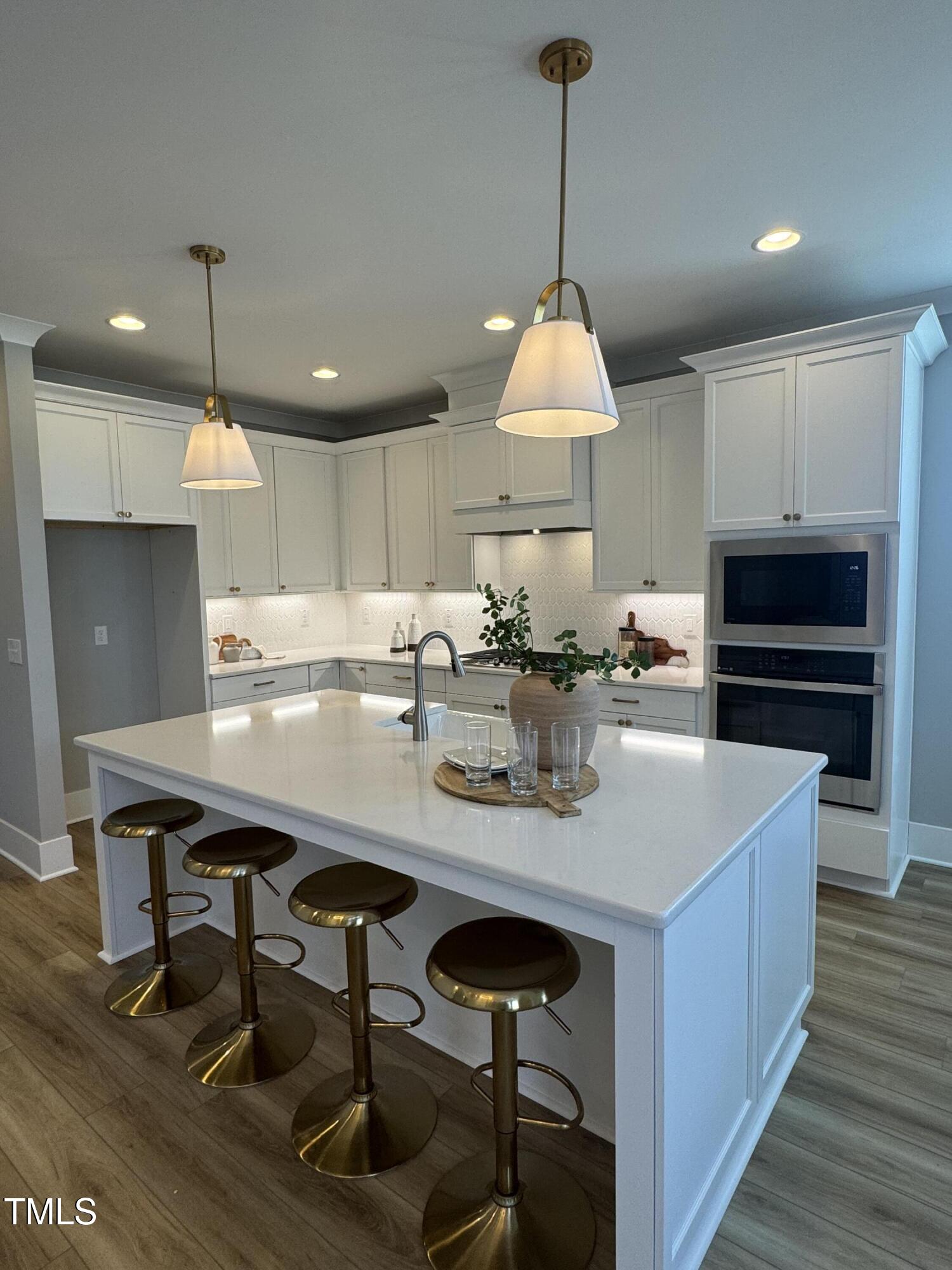 1000 Azalea Garden Circle Property Photo 7