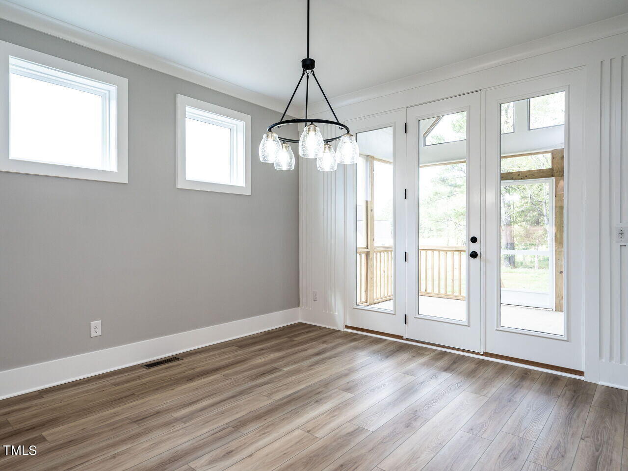1000 Azalea Garden Circle Property Photo 24