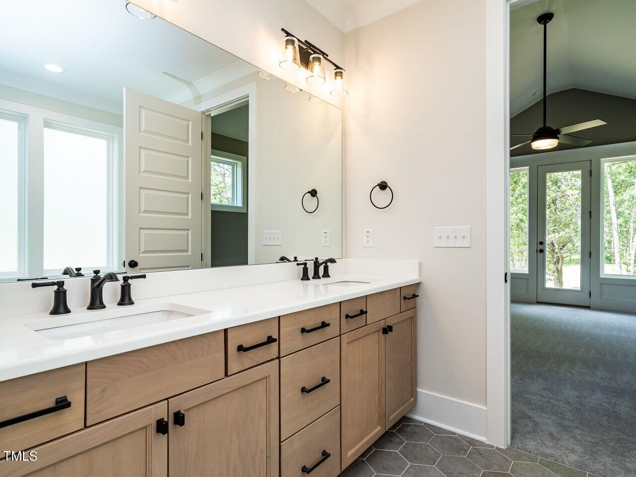 1000 Azalea Garden Circle Property Photo 29