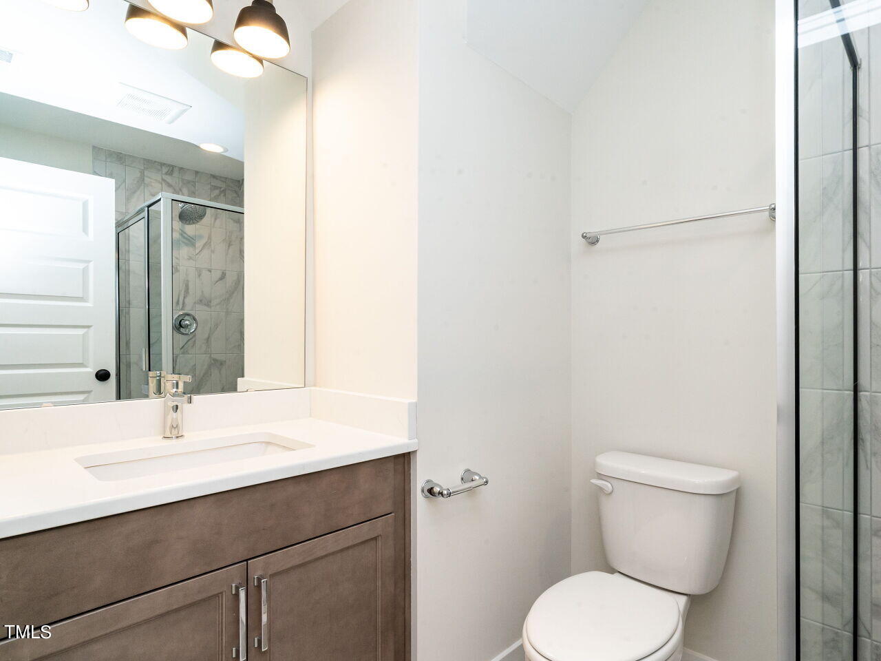 1000 Azalea Garden Circle Property Photo 39