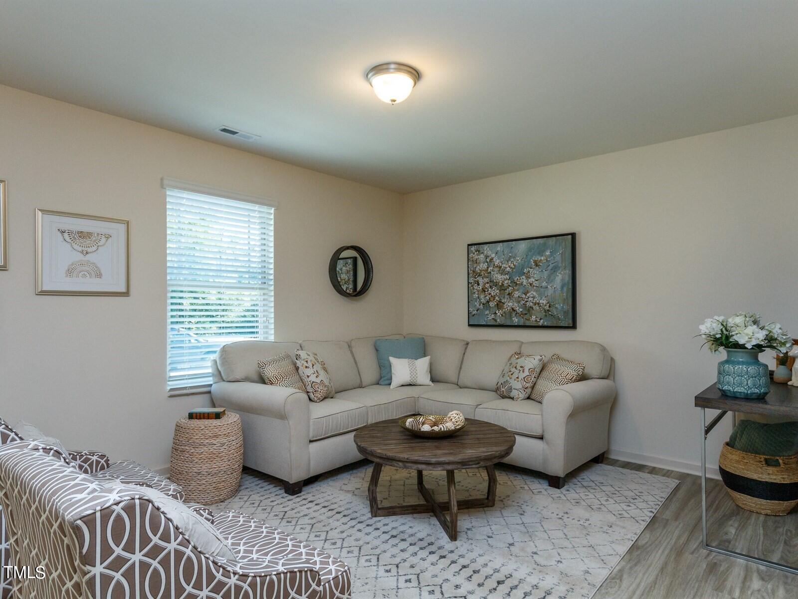 884 Saratoga Drive Property Photo