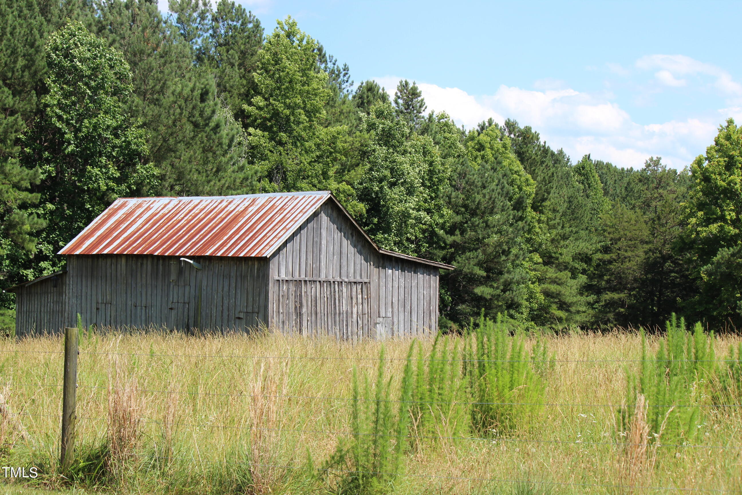 8450 Perry Road Property Photo 4