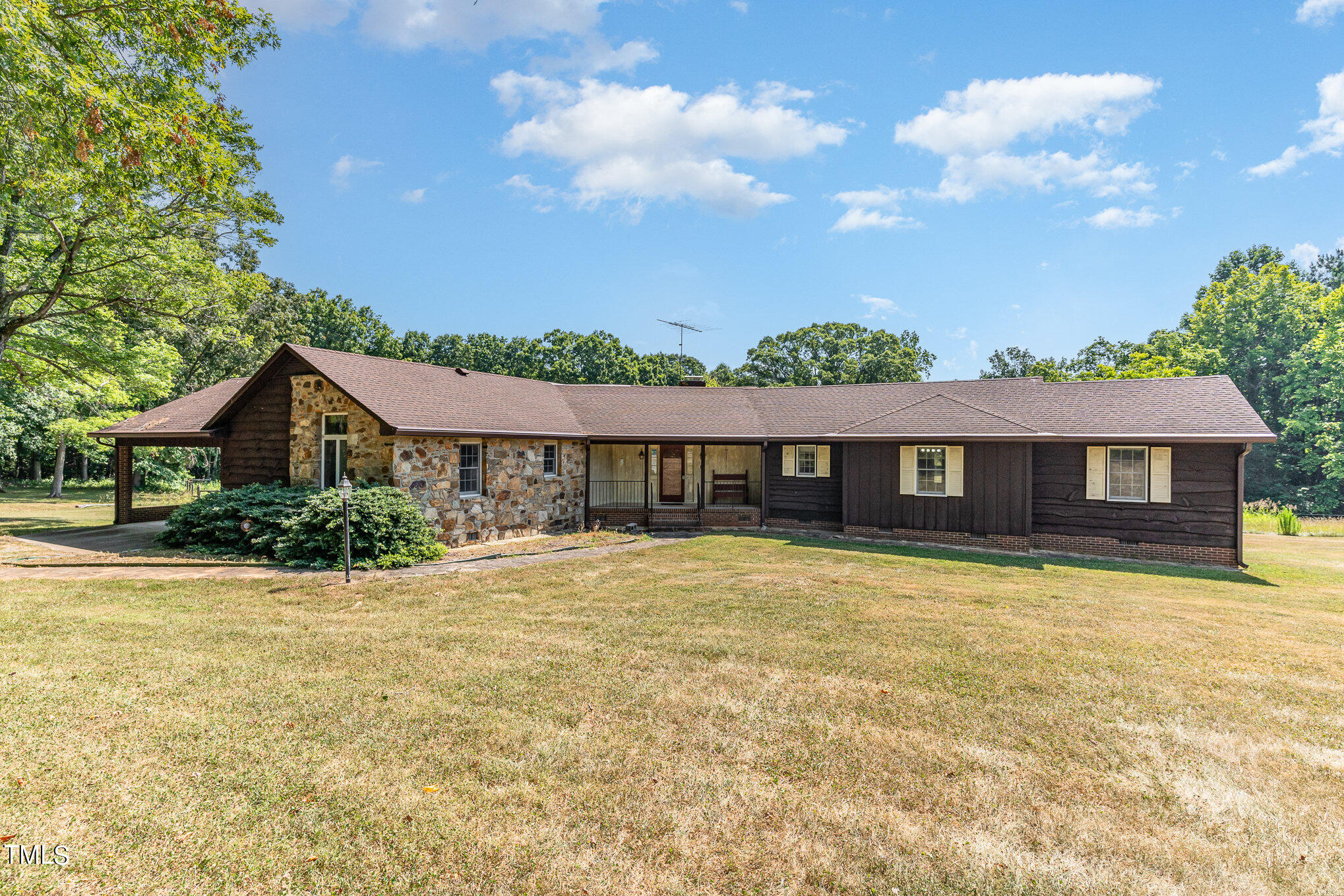 8450 Perry Road Property Photo 6