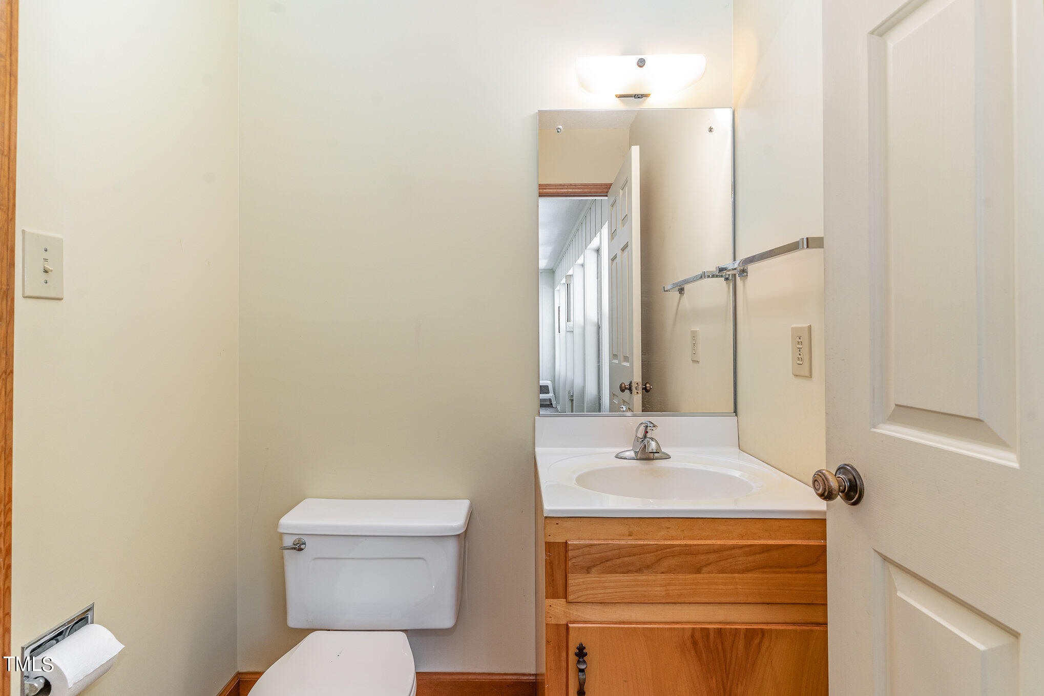 8450 Perry Road Property Photo 16