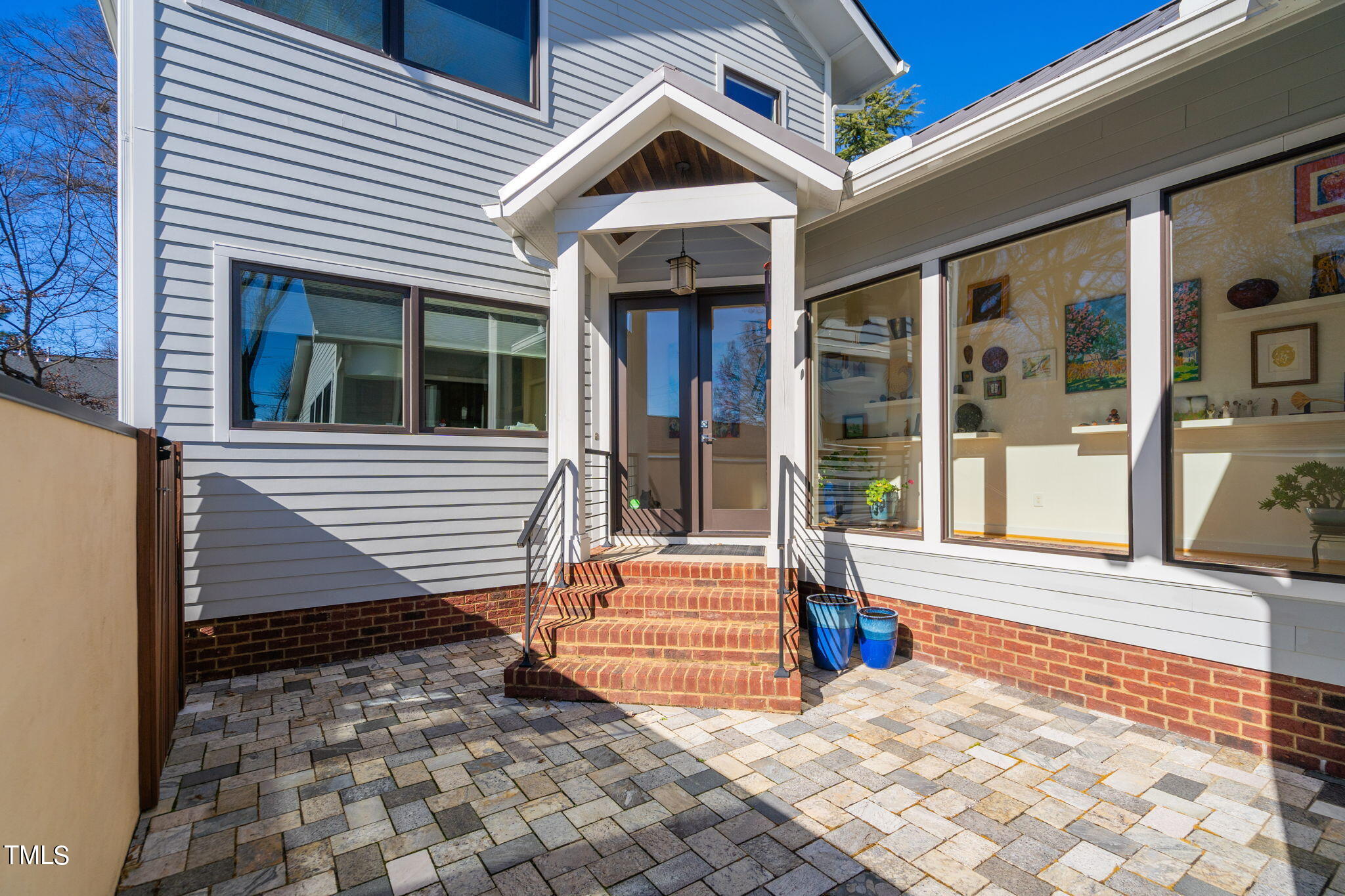 617 Tower Street Property Photo 5