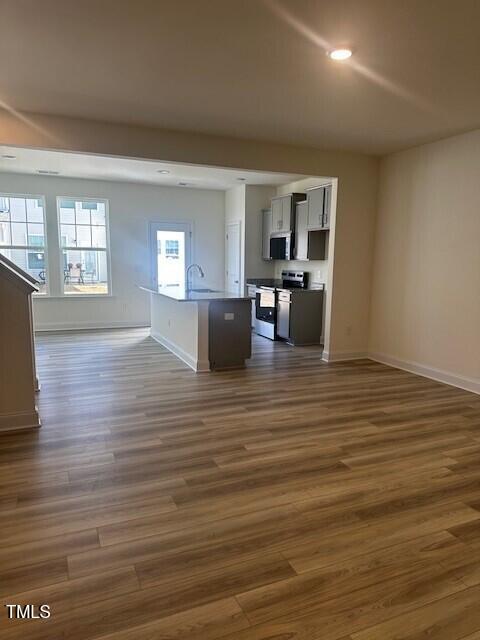 168 Hyacinth Lane # 249 Property Photo 2
