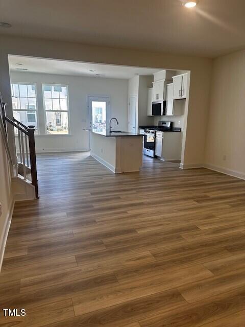 172 Hyacinth Lane # 248 Property Photo 2