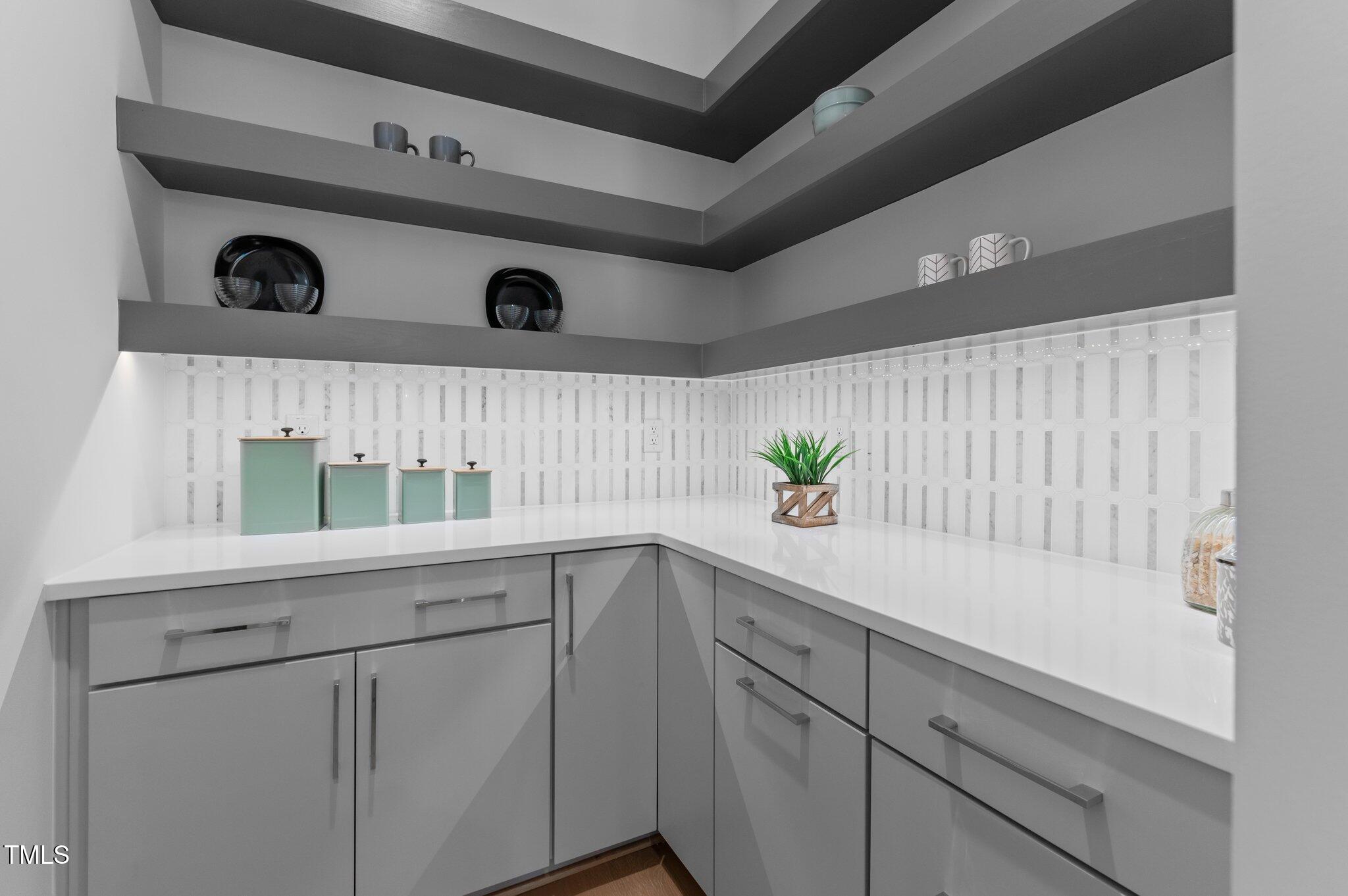861 Wimbleton Drive Property Photo 11