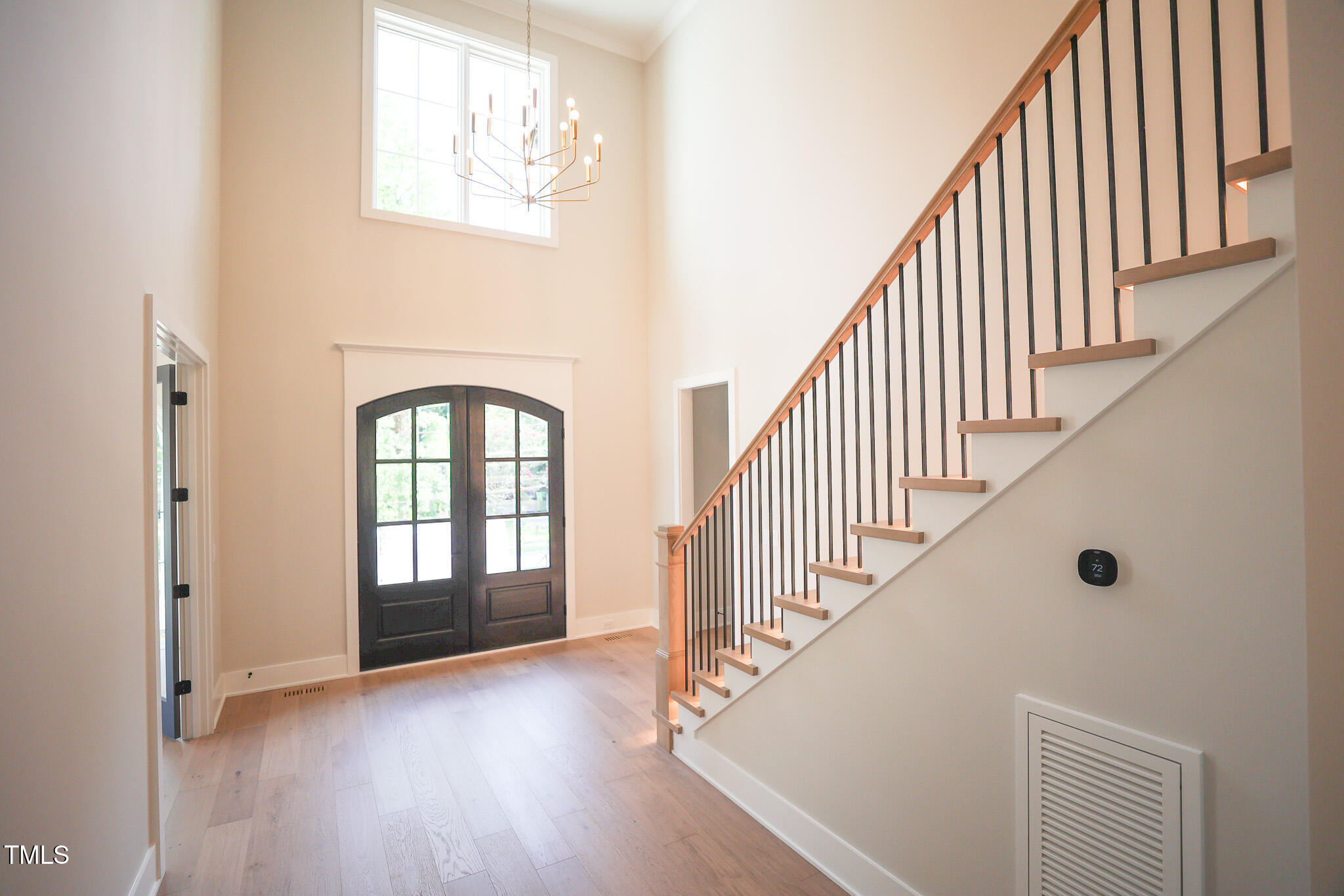 865 Wimbleton Drive Property Photo 4
