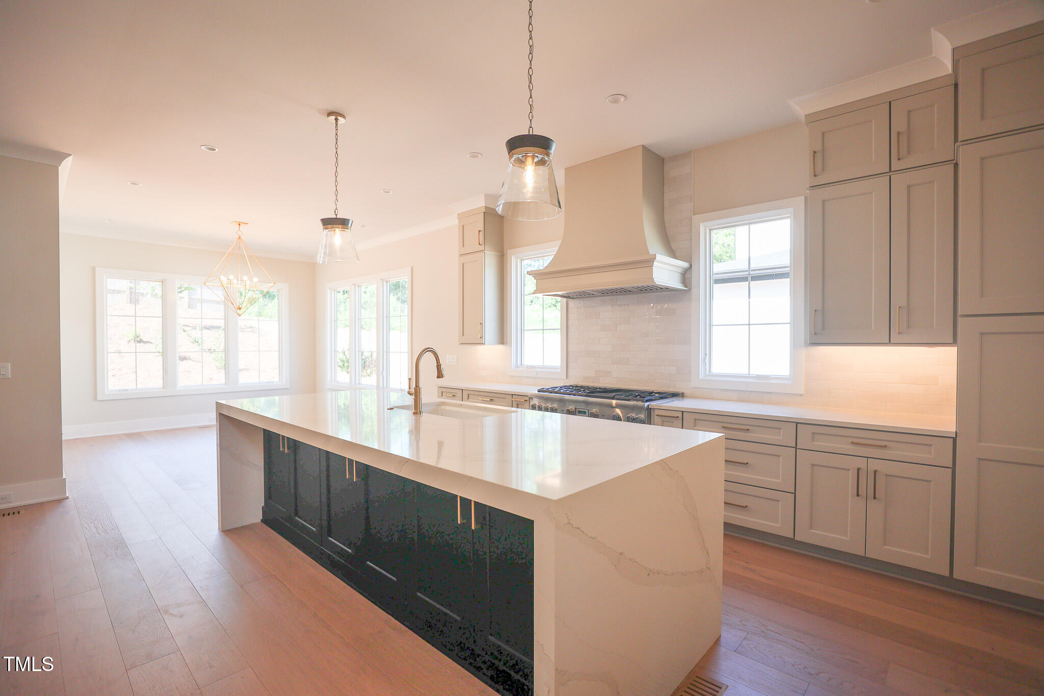 865 Wimbleton Drive Property Photo 9