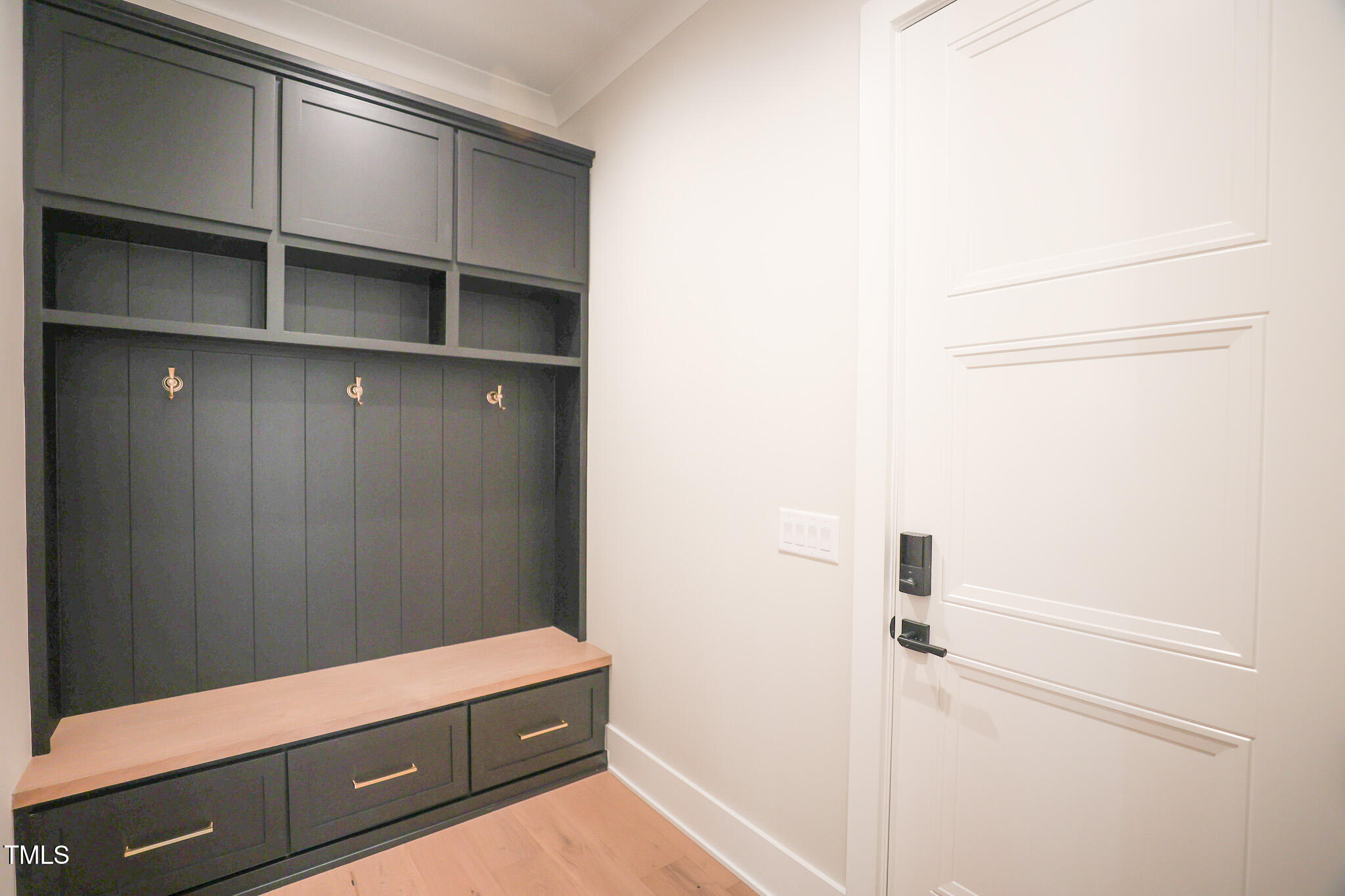 865 Wimbleton Drive Property Photo 33