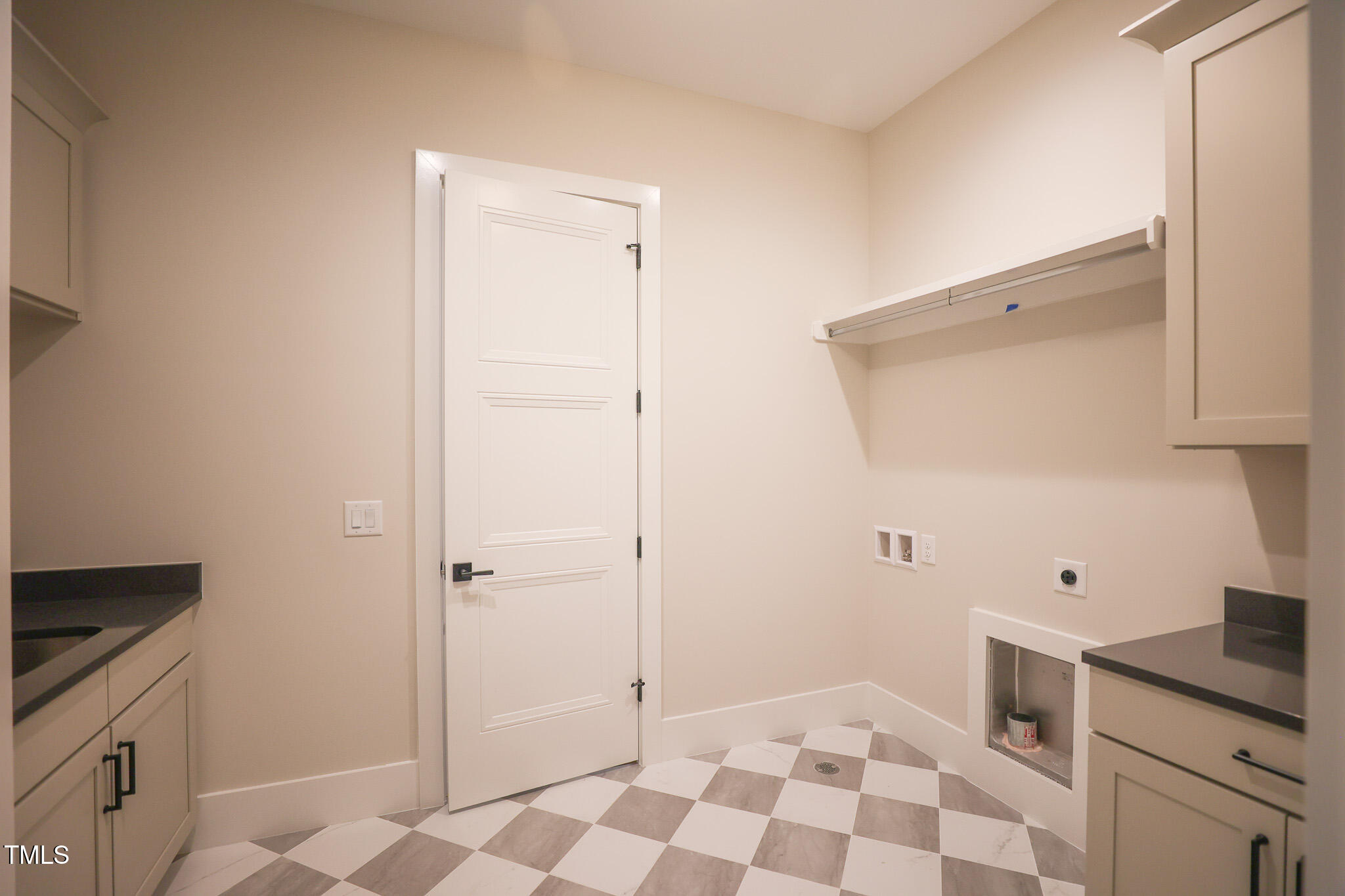 865 Wimbleton Drive Property Photo 34