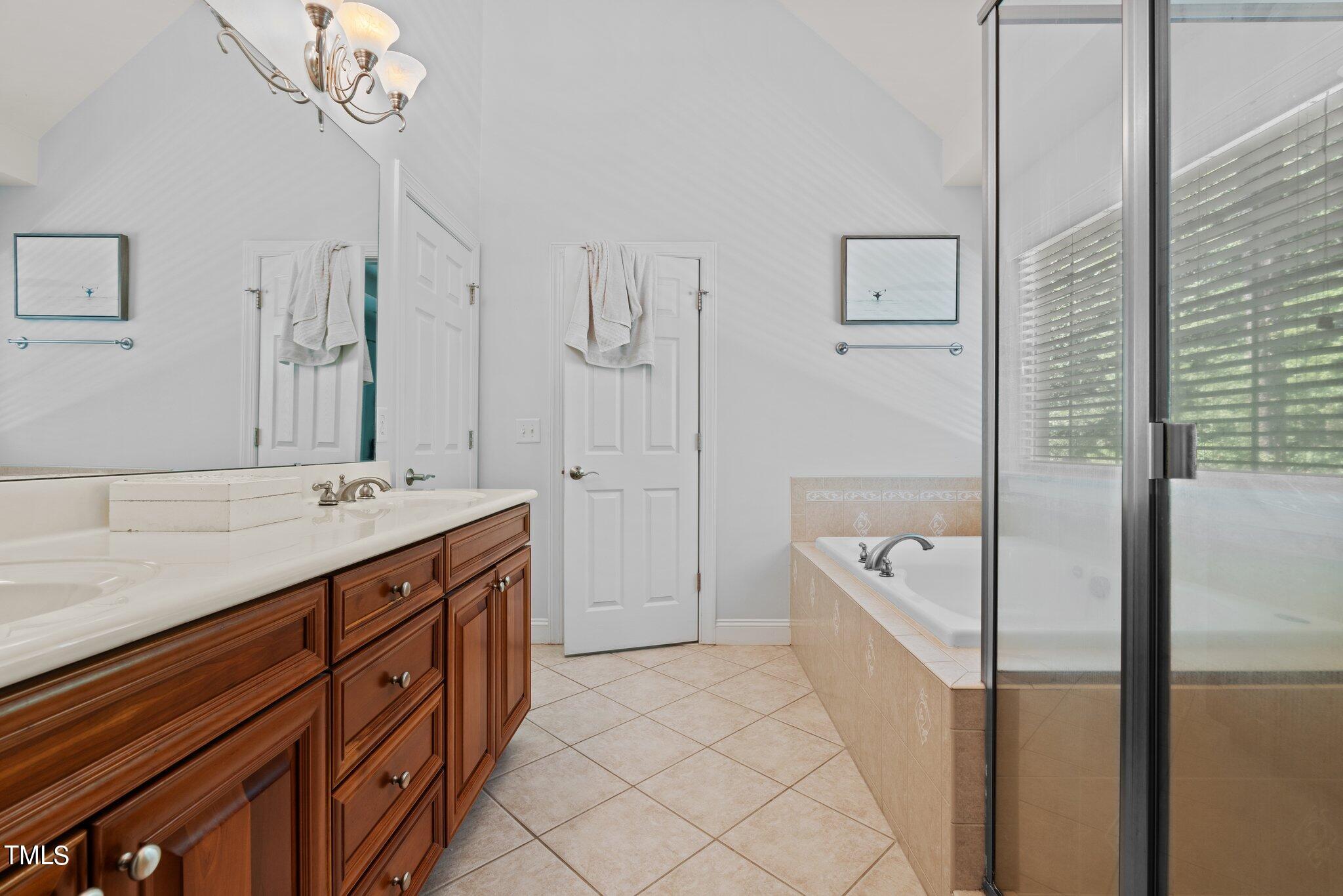 104 Branchside Lane Property Photo 4