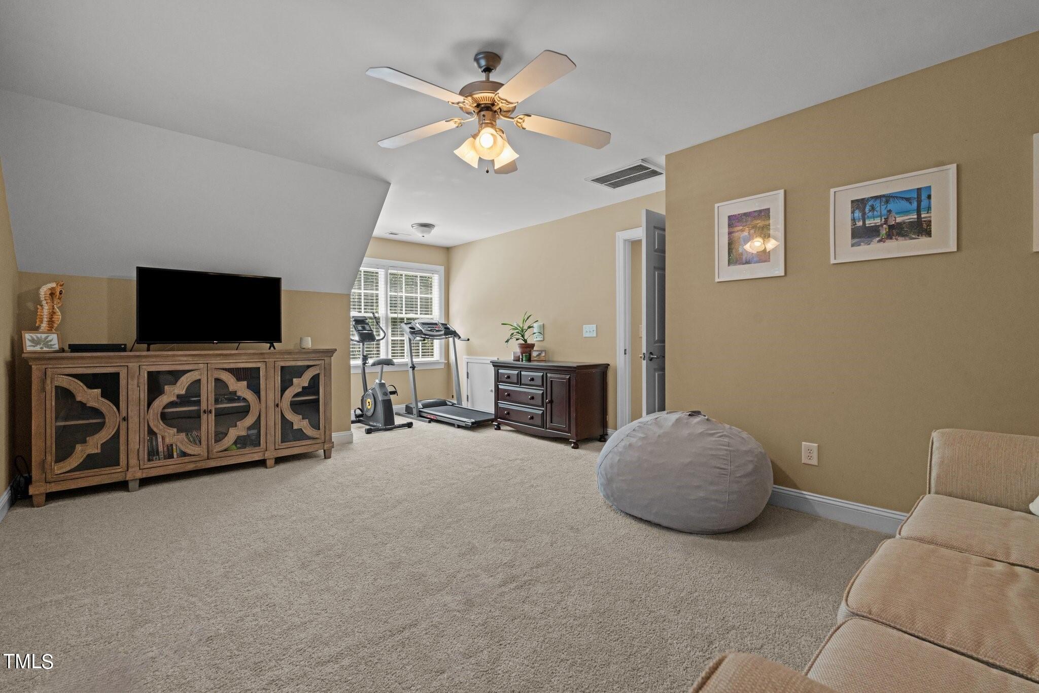104 Branchside Lane Property Photo 18