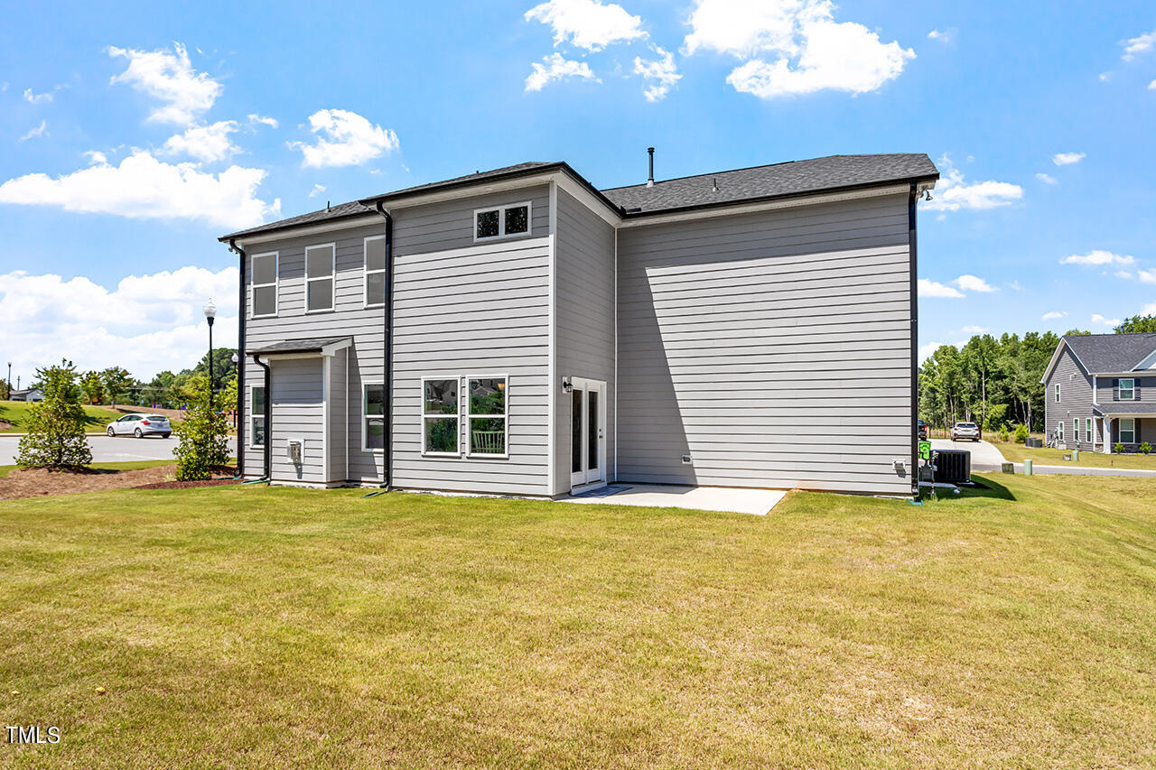 541 Henham Way Property Photo 8