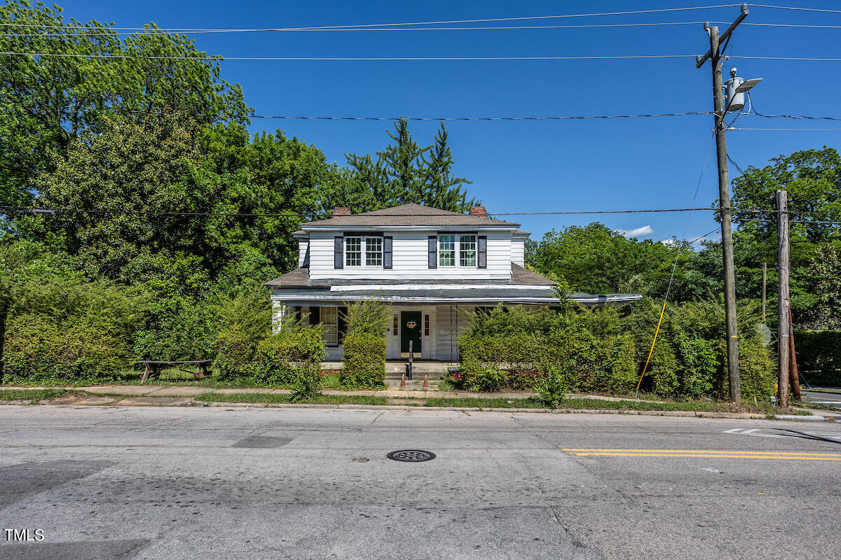 527 S East Street Property Photo 6
