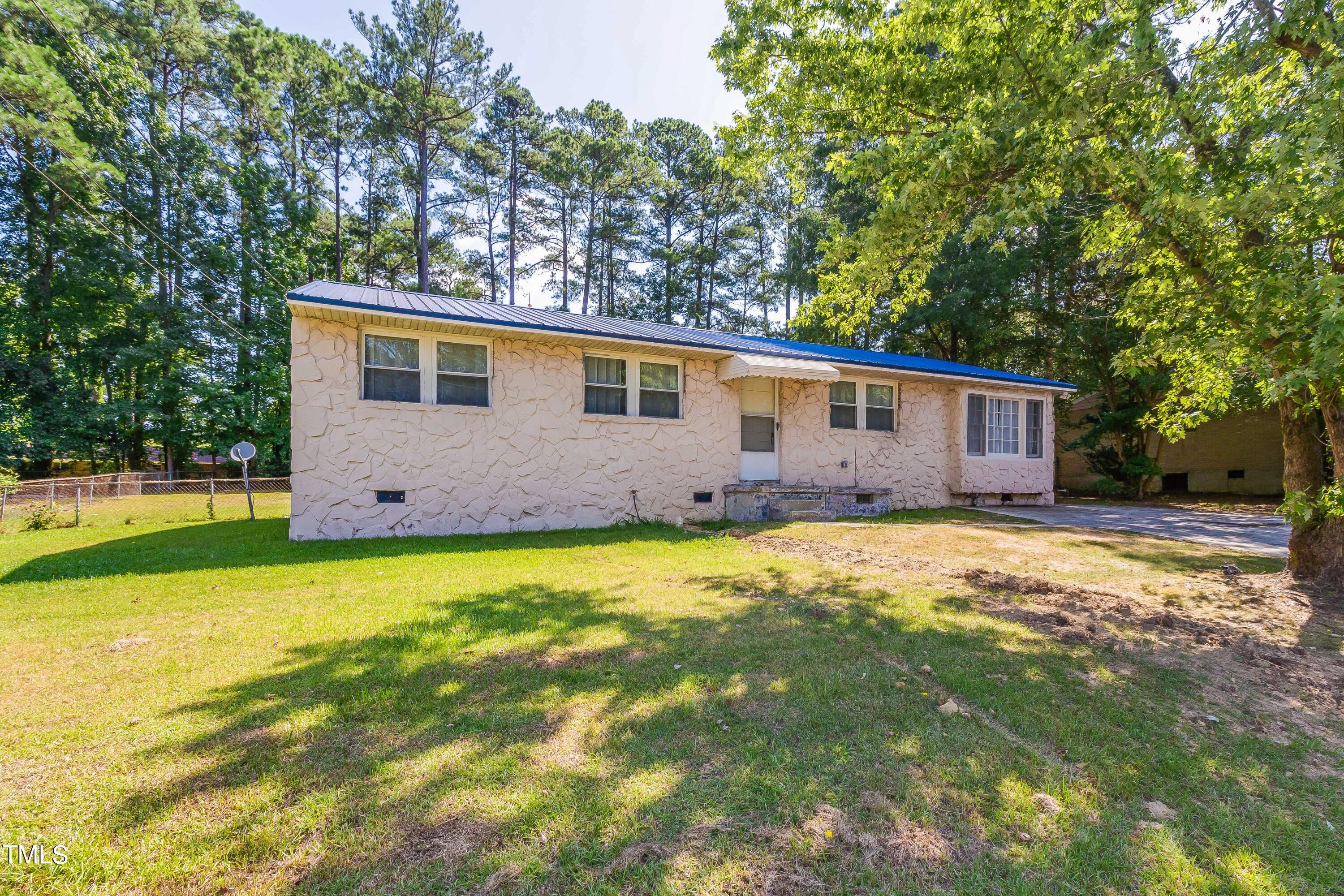 2405 Rock Quarry Road Property Photo 1
