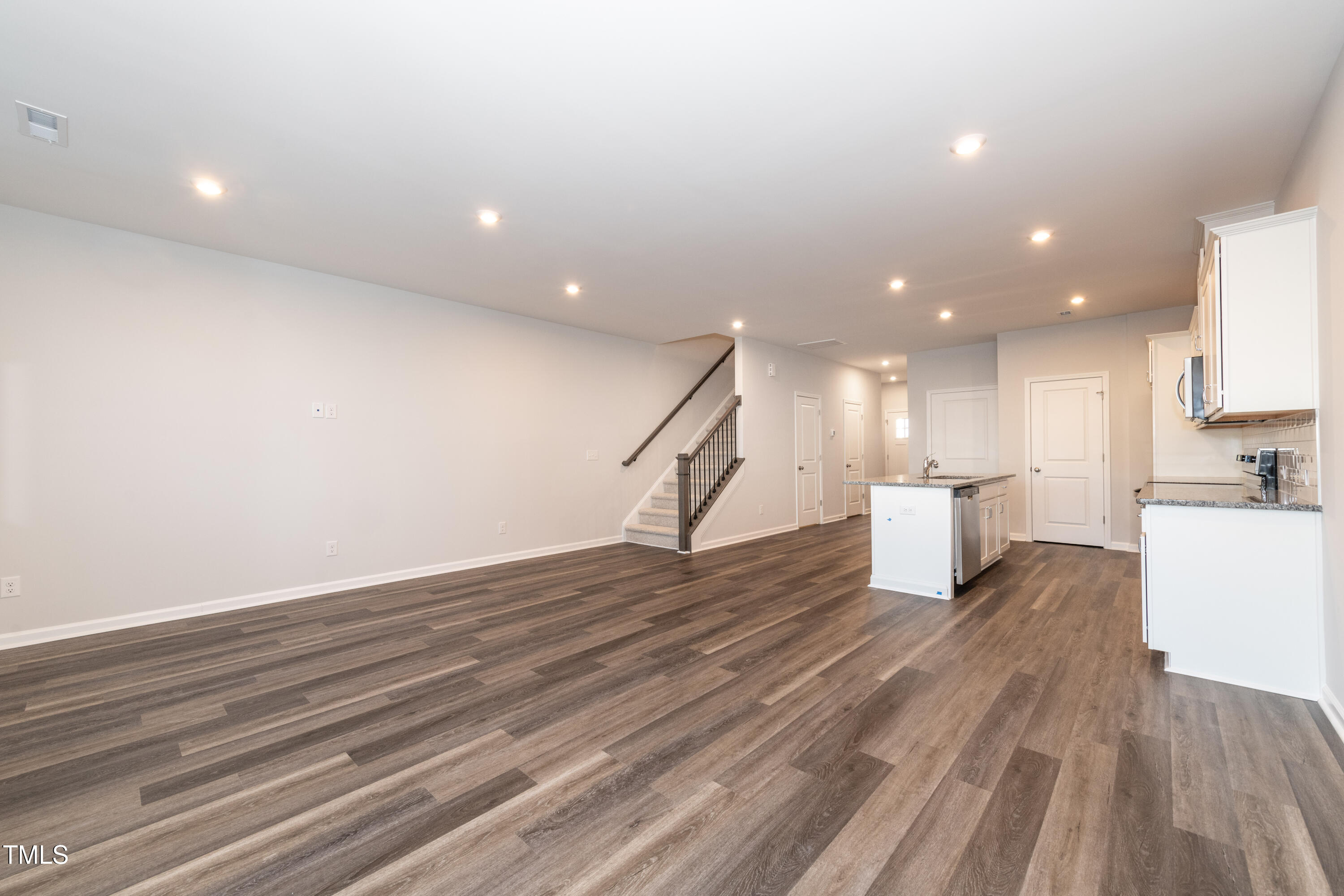 569 Marthas Vw Way Property Photo 16