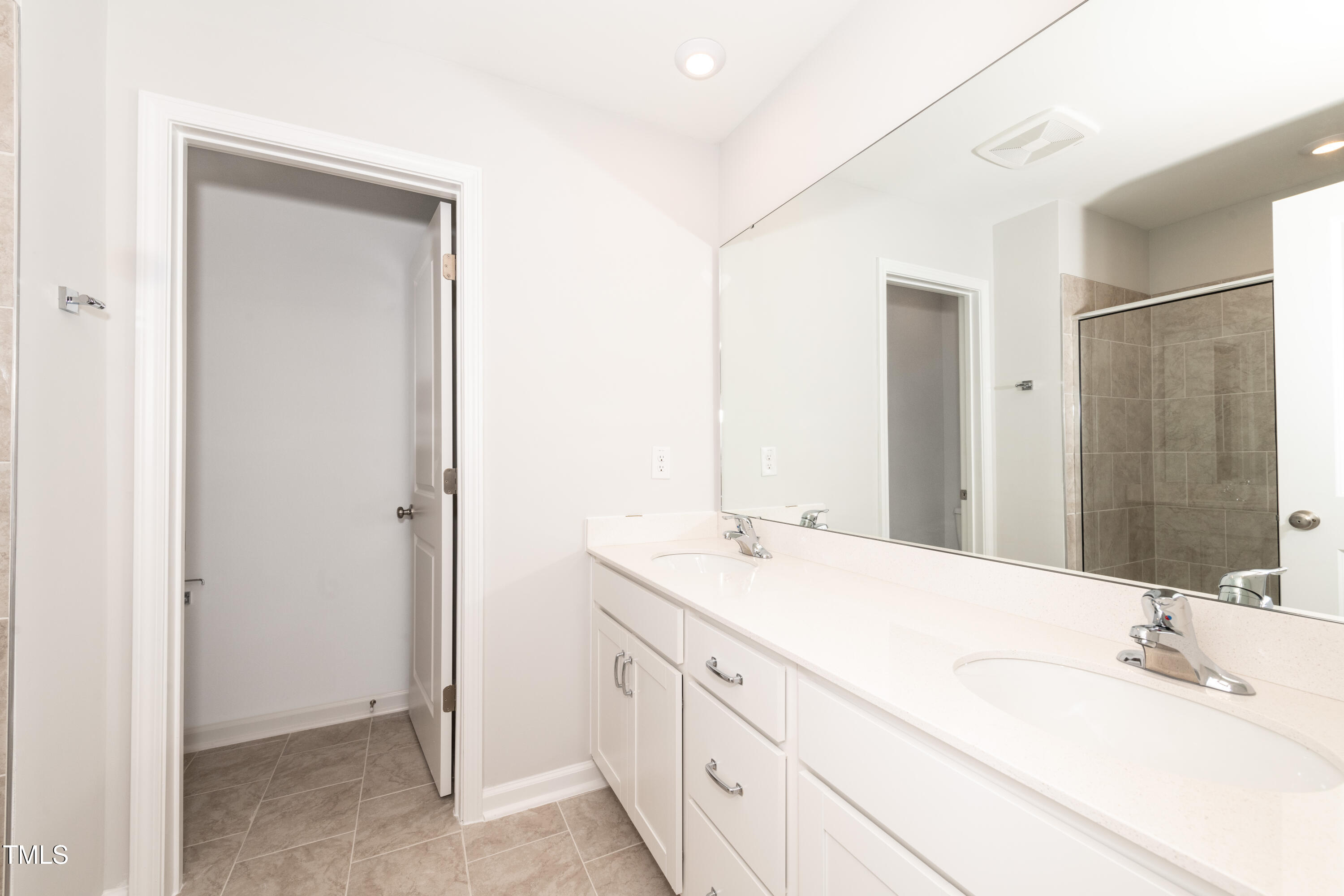 567 Marthas Vw Way Property Photo 5
