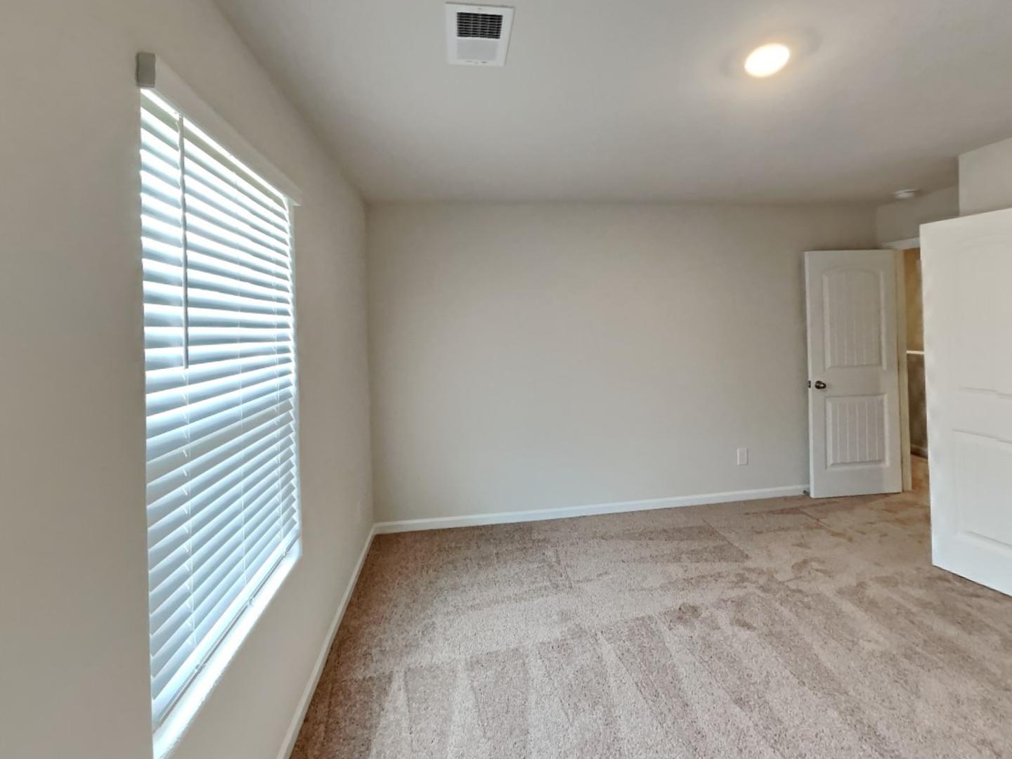 195 Royal Meadow Drive Property Photo 15
