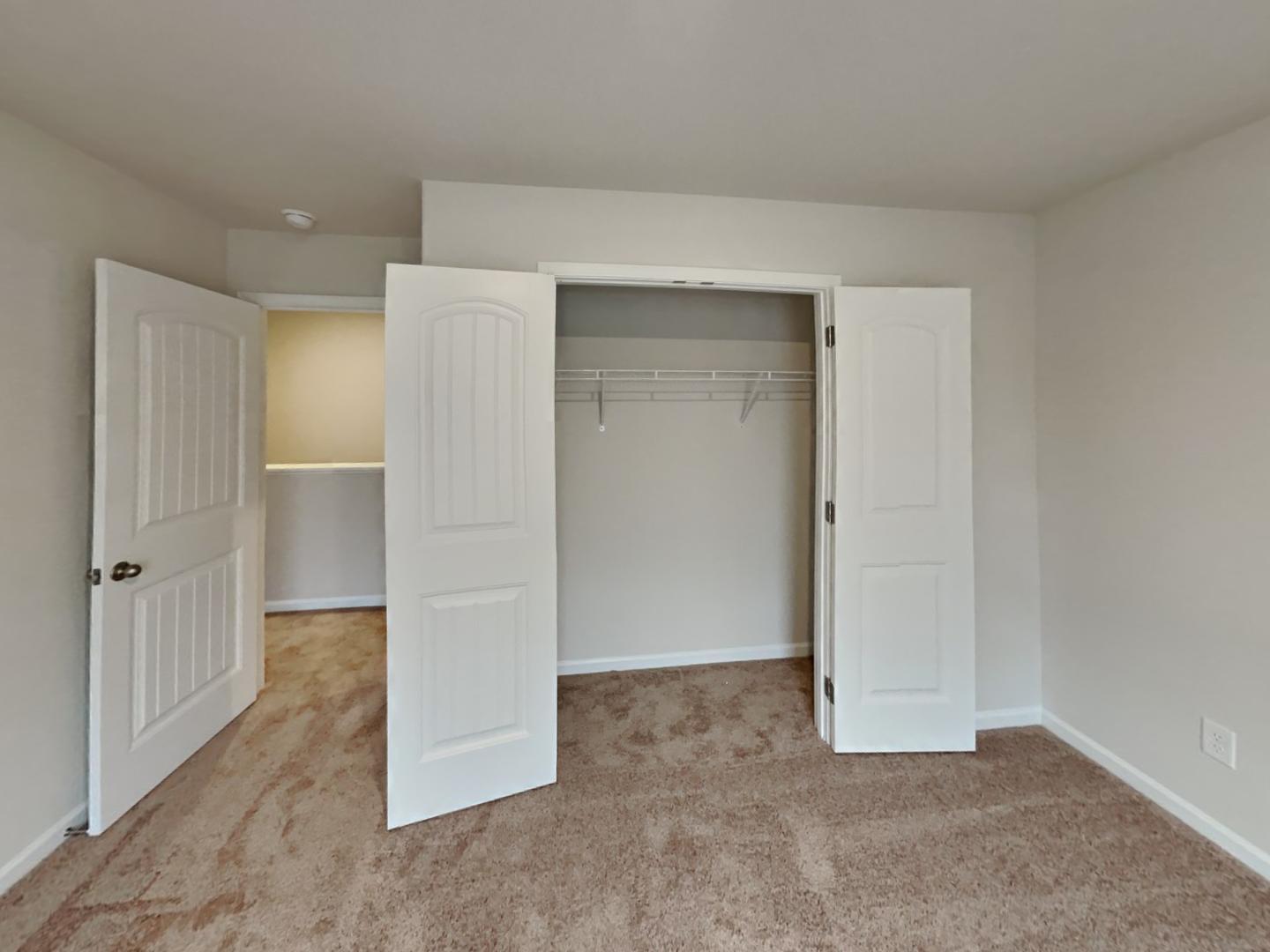 195 Royal Meadow Drive Property Photo 17