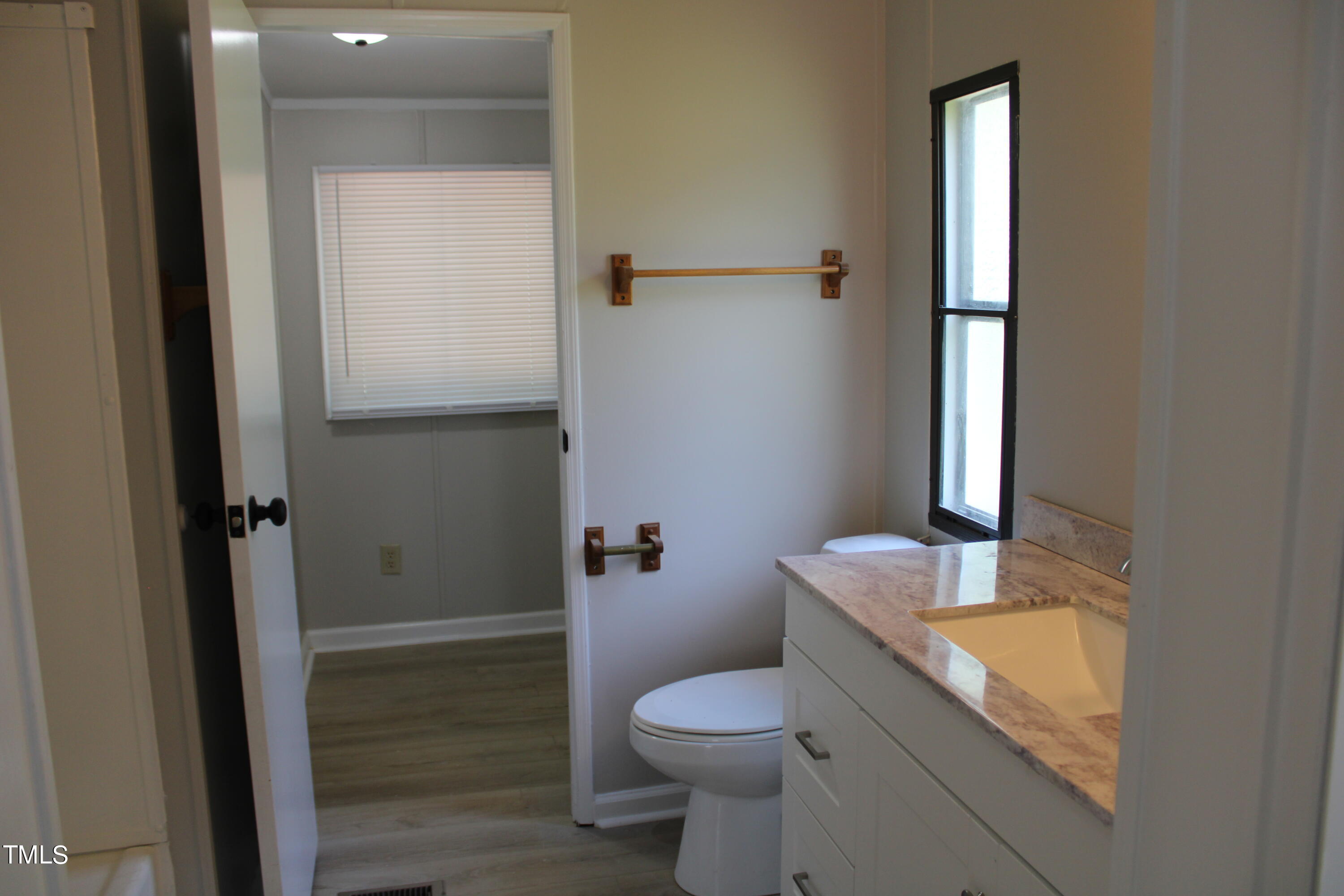 515 W 7th Street Property Photo 45