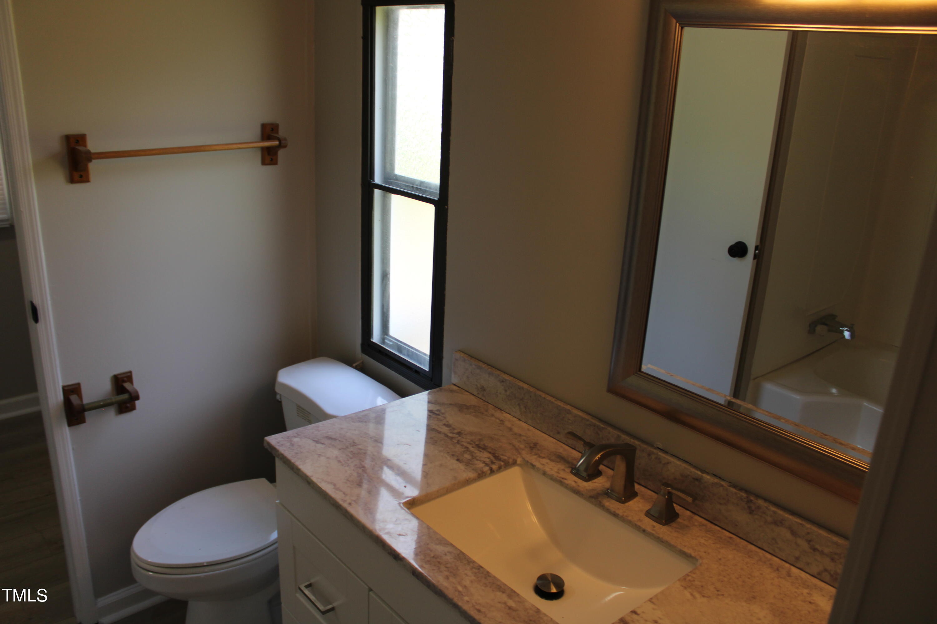 515 W 7th Street Property Photo 46