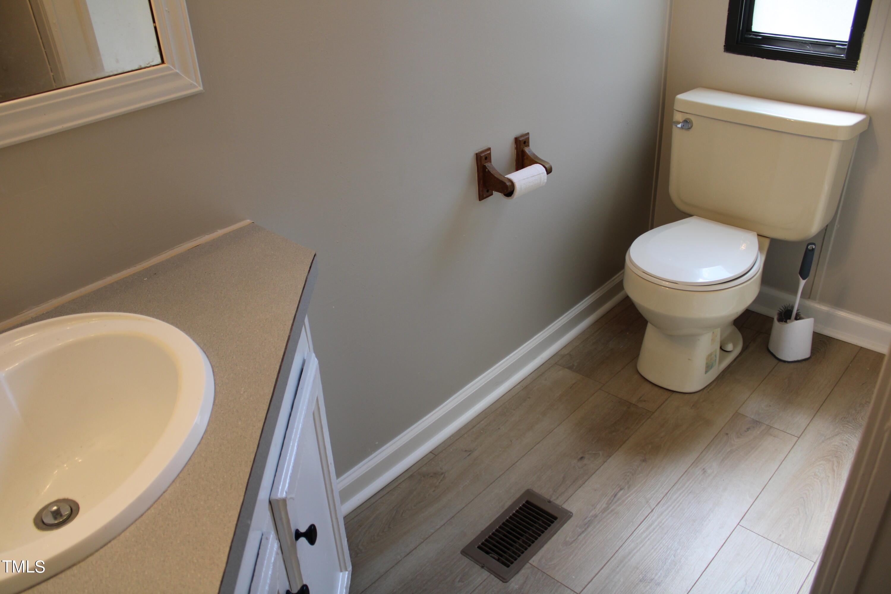 515 W 7th Street Property Photo 50