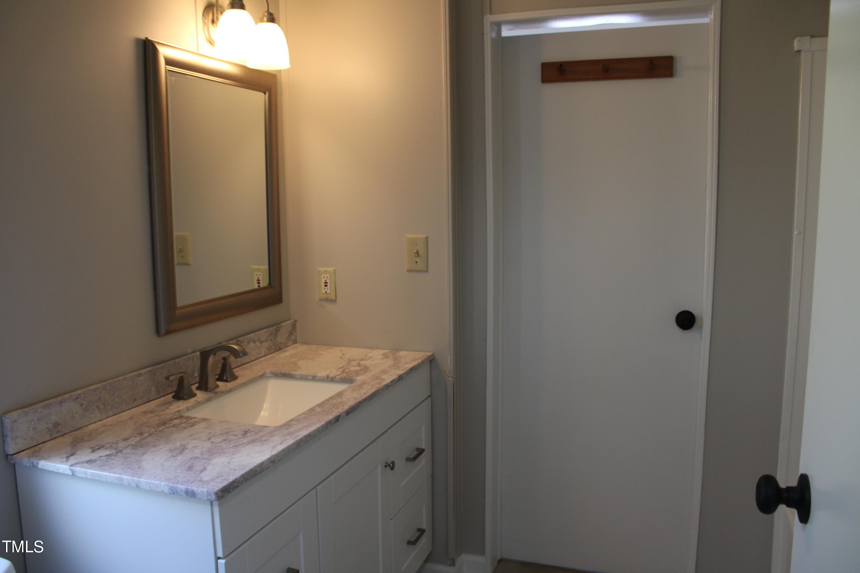 515 W 7th Street Property Photo 53