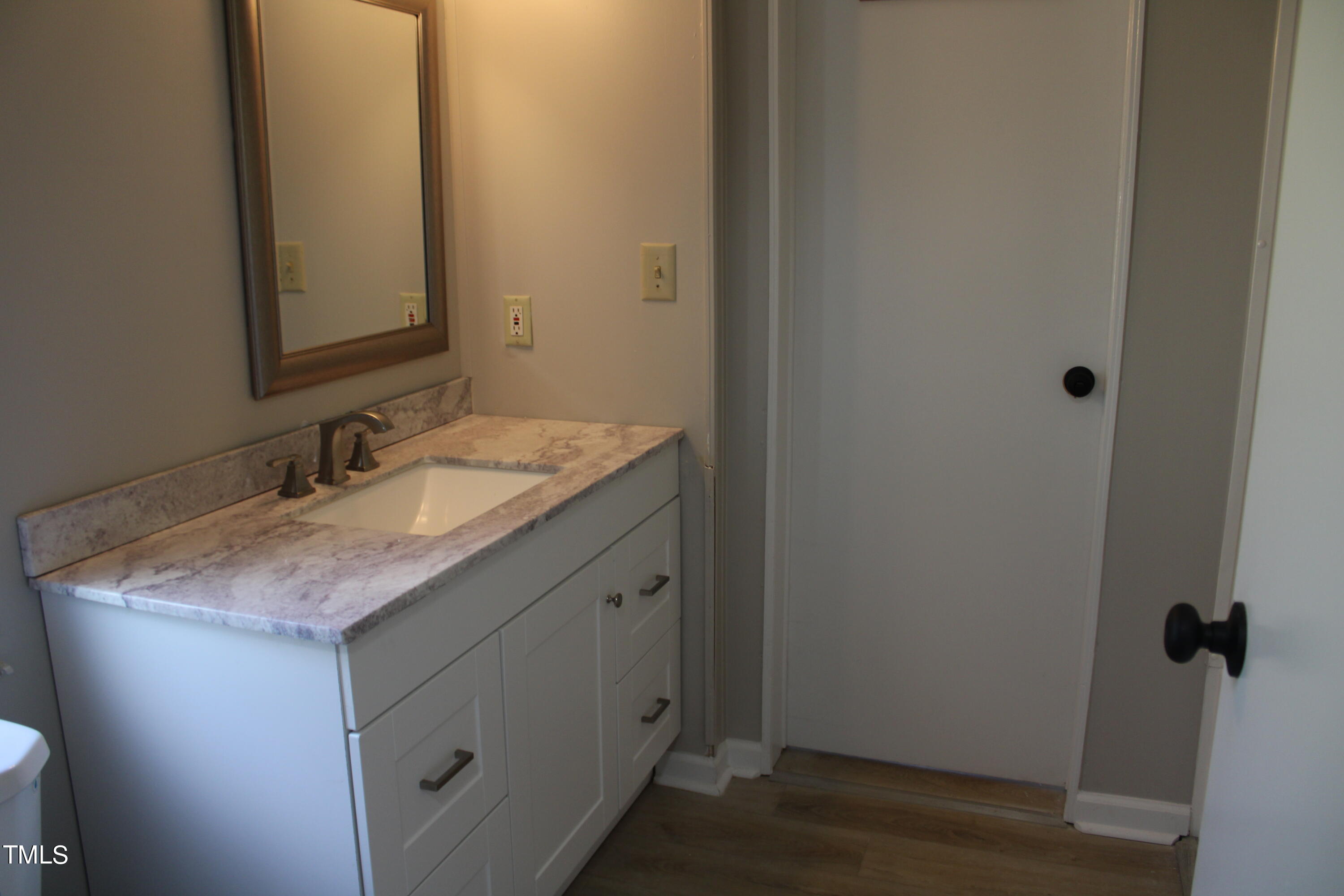515 W 7th Street Property Photo 54
