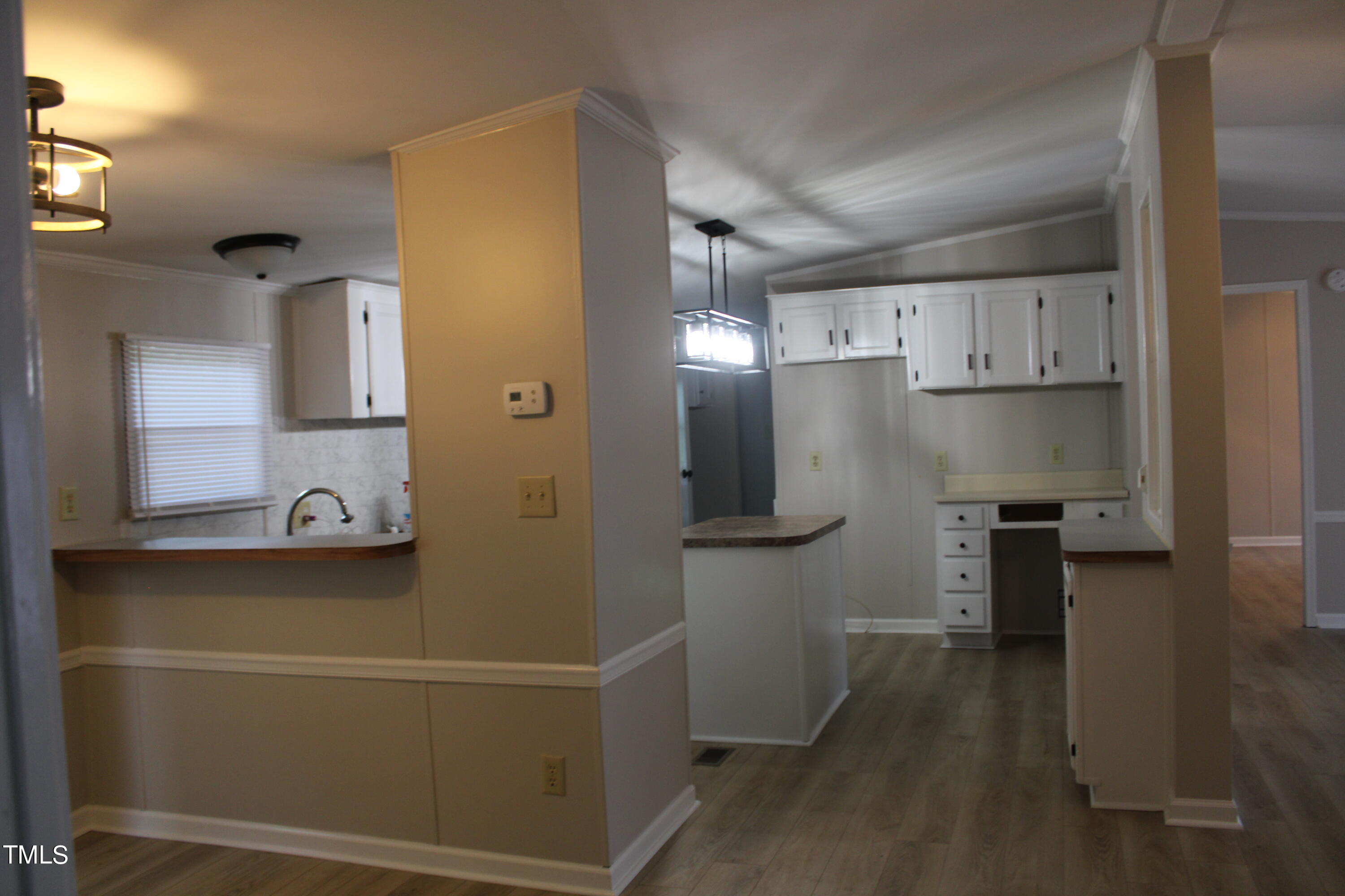 515 W 7th Street Property Photo 56
