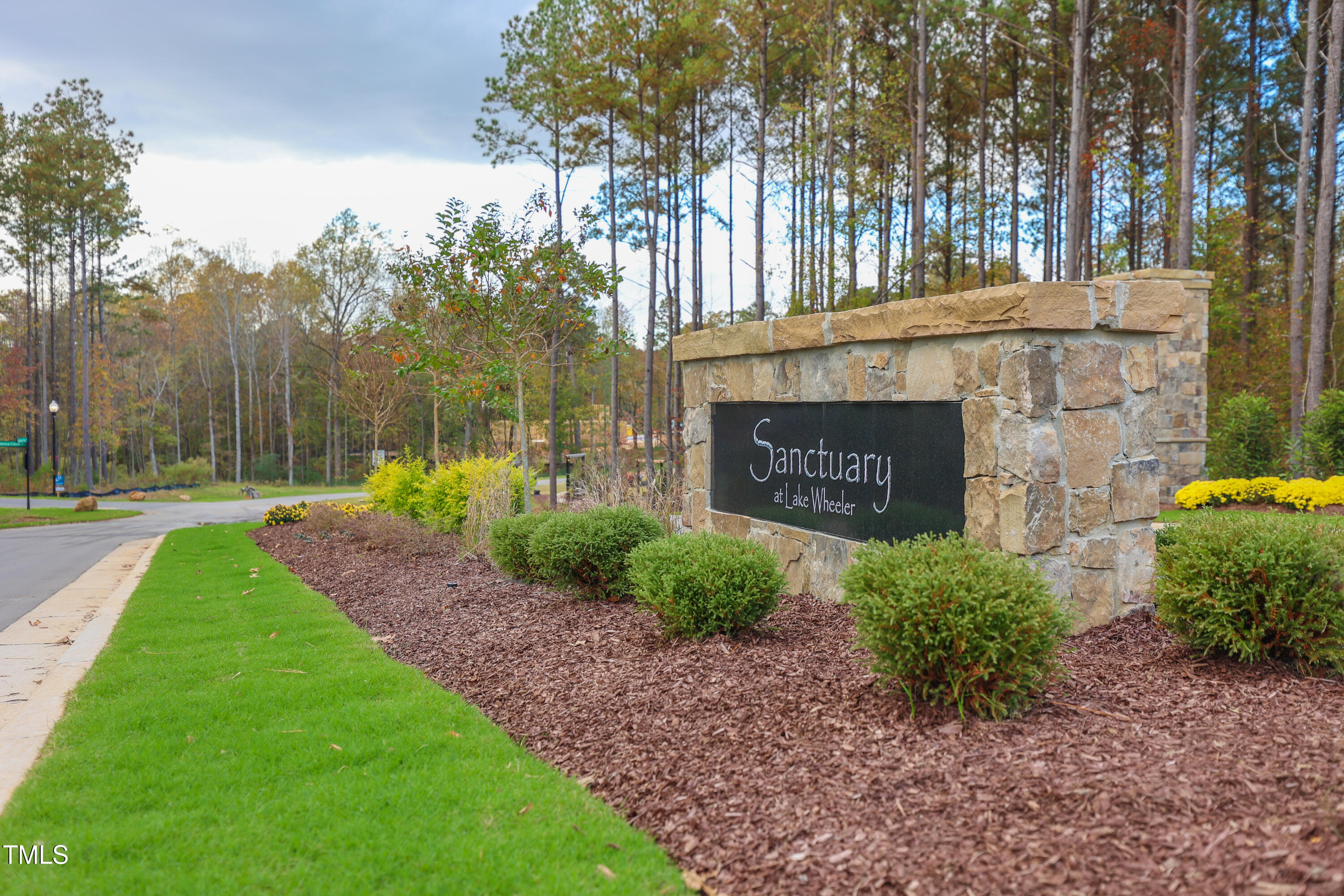 2833 Theresa Eileen Way Property Photo 64