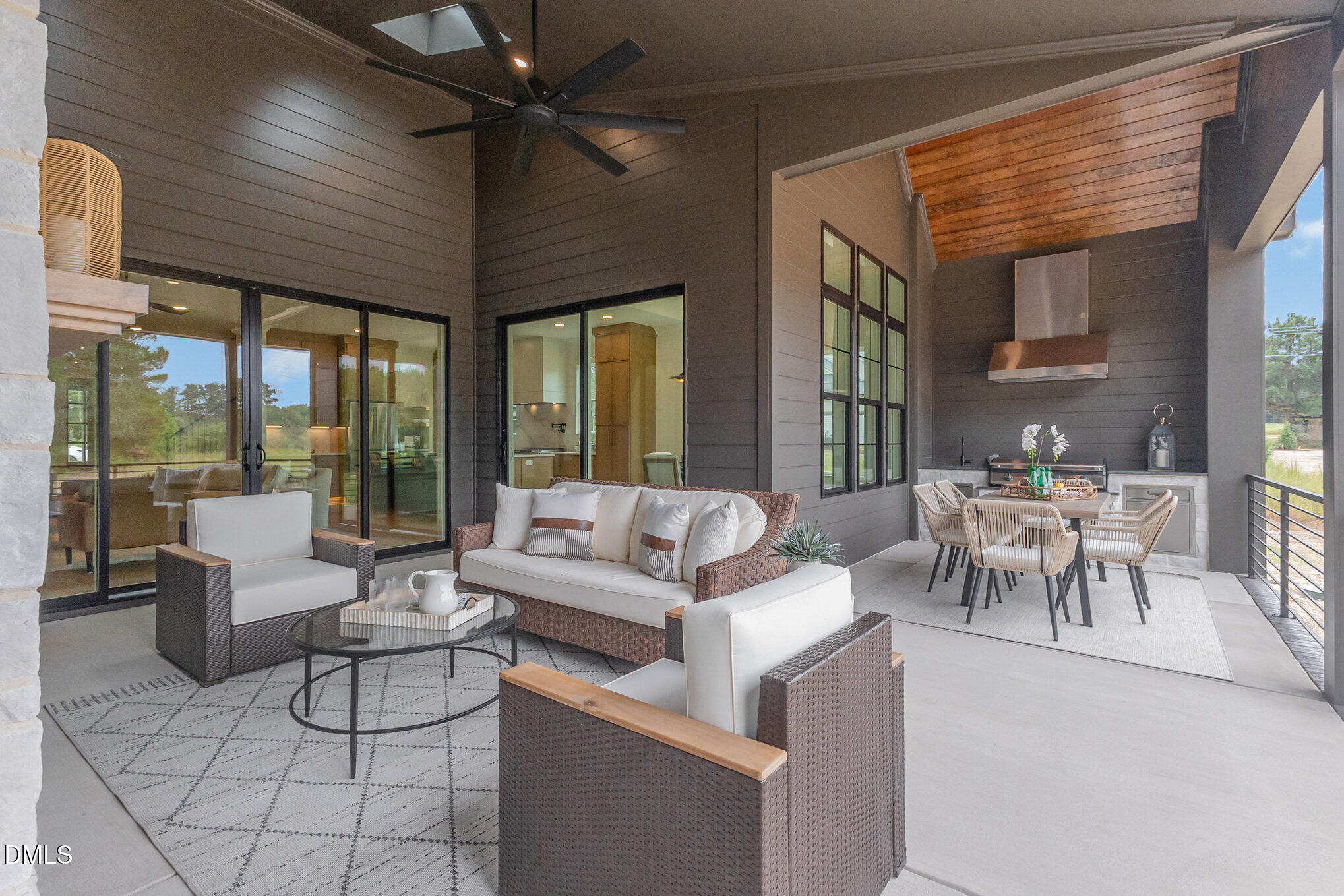 3709 Joyful Creek Trail Property Photo 5