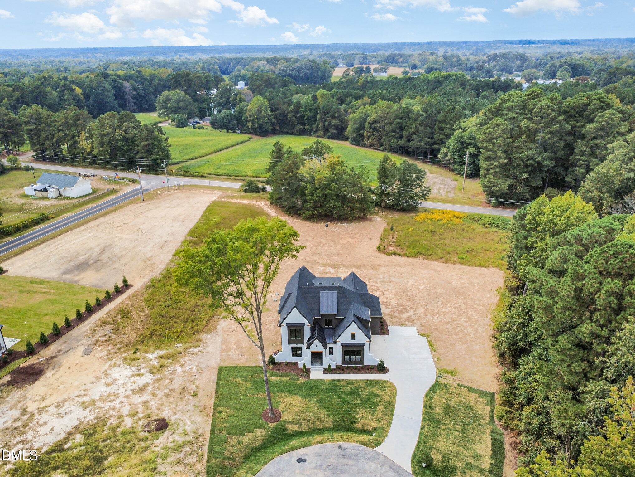 3709 Joyful Creek Trail Property Photo 7