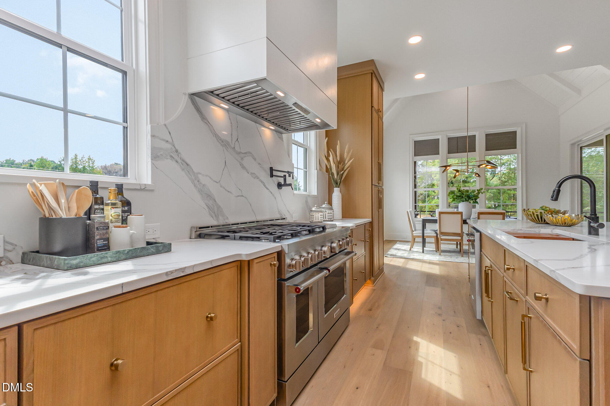 3709 Joyful Creek Trail Property Photo 14