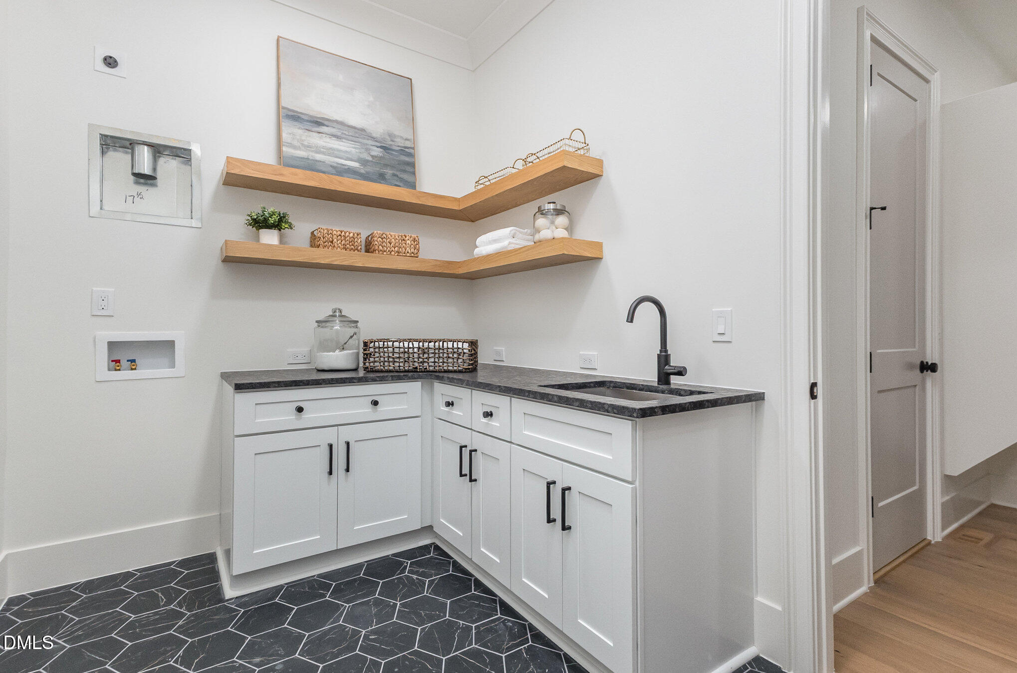 3709 Joyful Creek Trail Property Photo 39