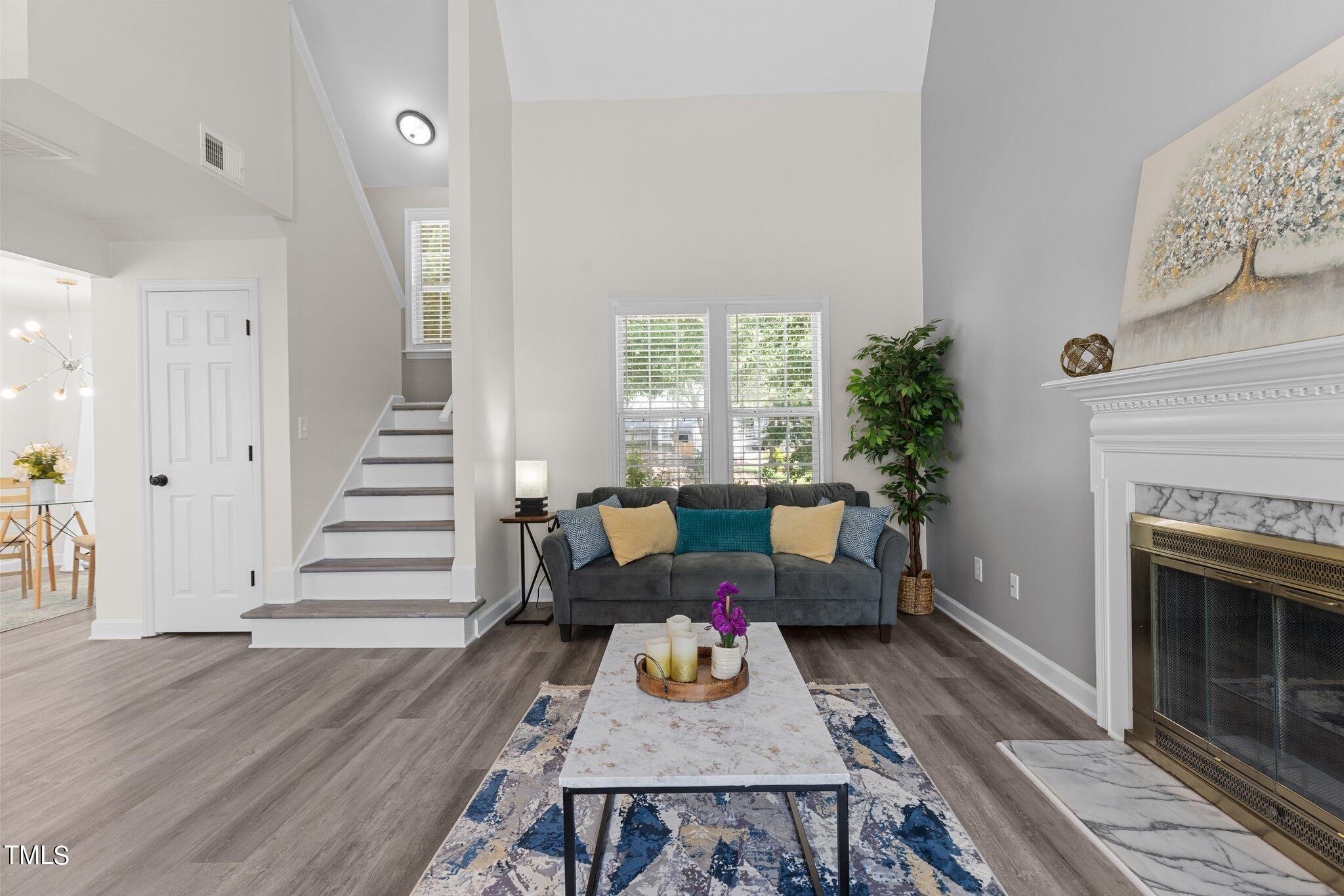 1229 Bacardi Court Property Photo 8